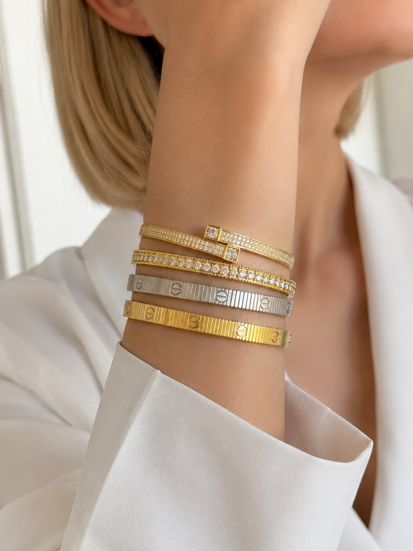¡Brazalete!