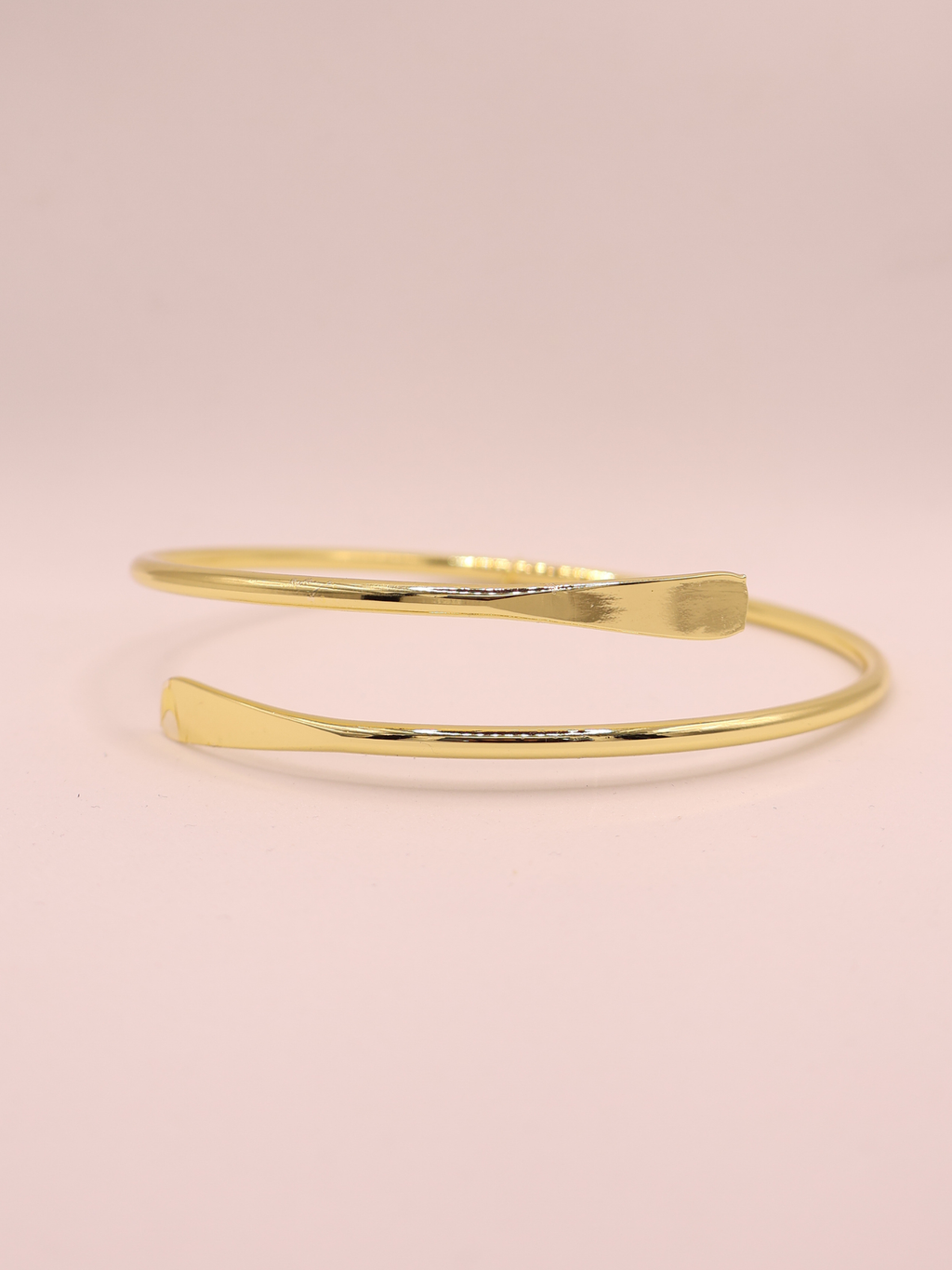 Brazalete Brazo Cruzado