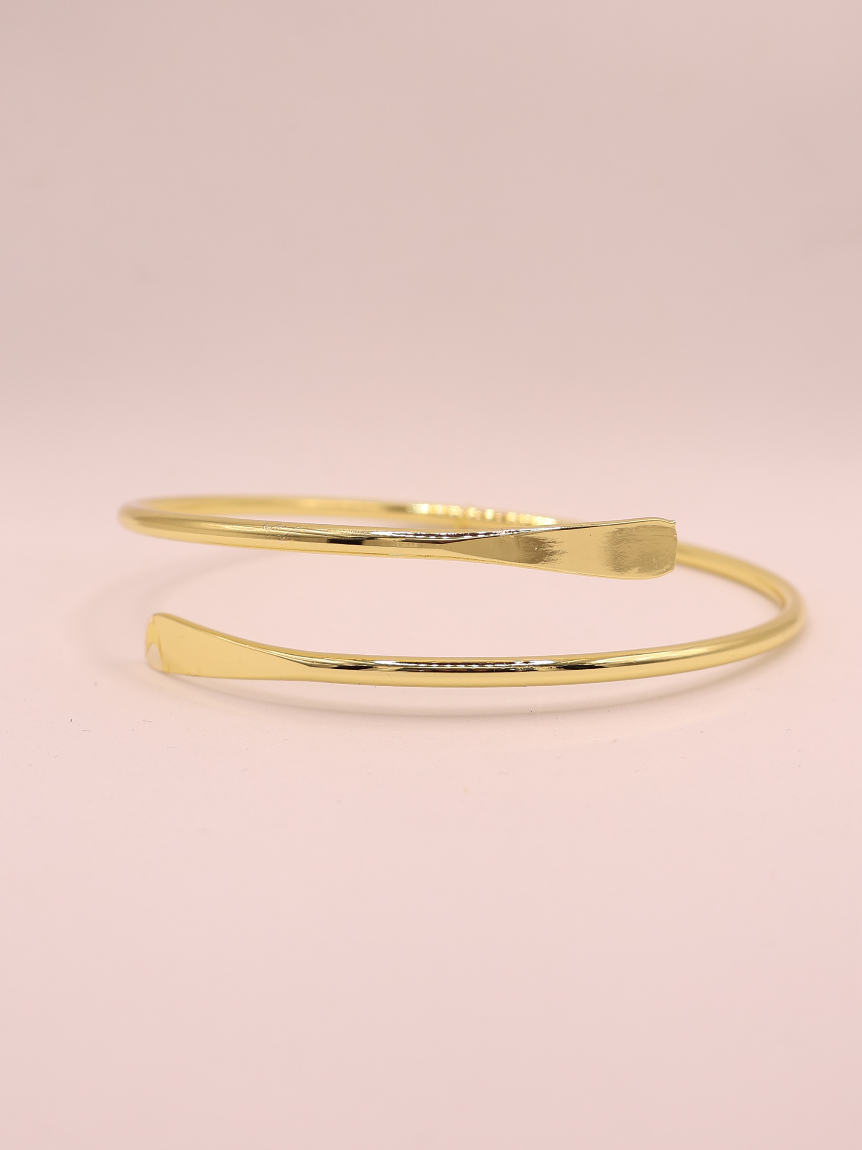 Brazalete Brazo Cruzado