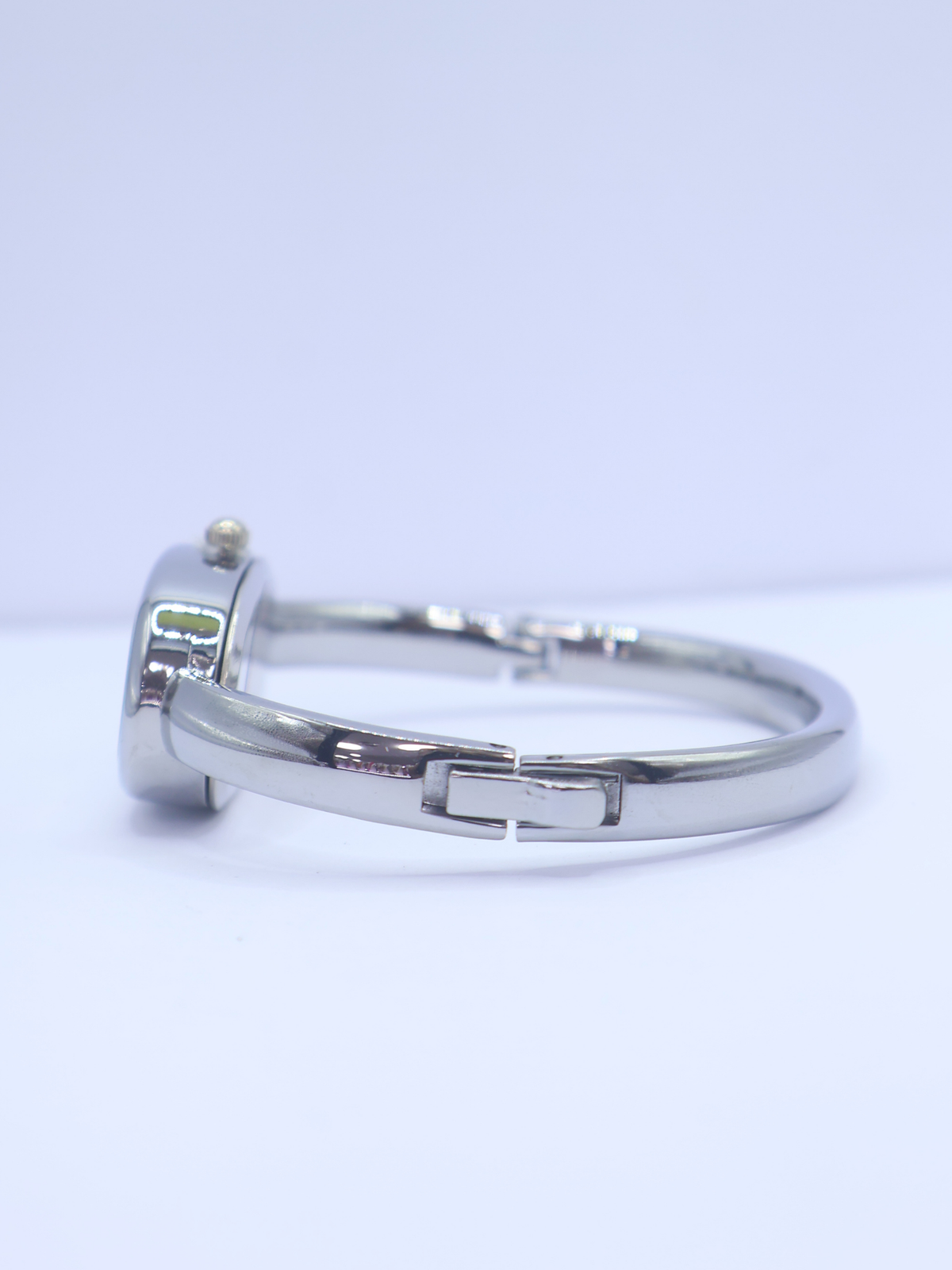 RELOJ 51