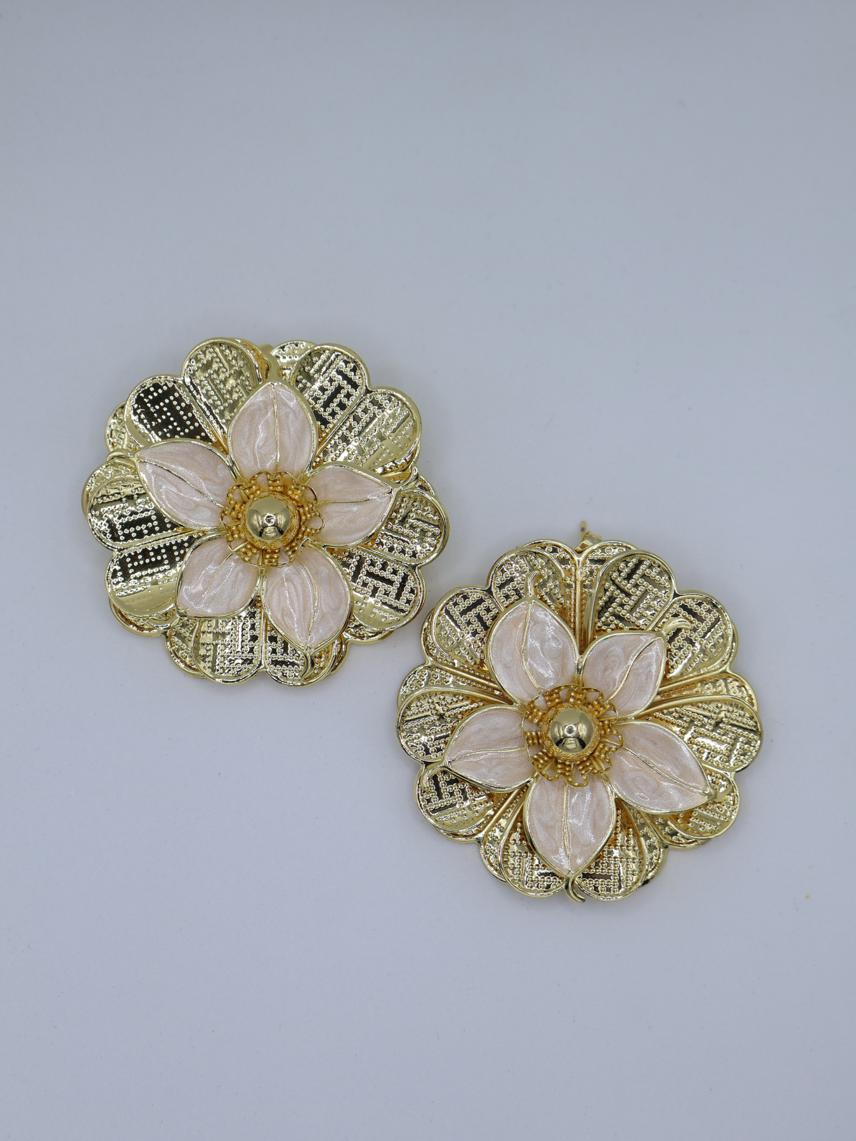 Aretes LOSTA