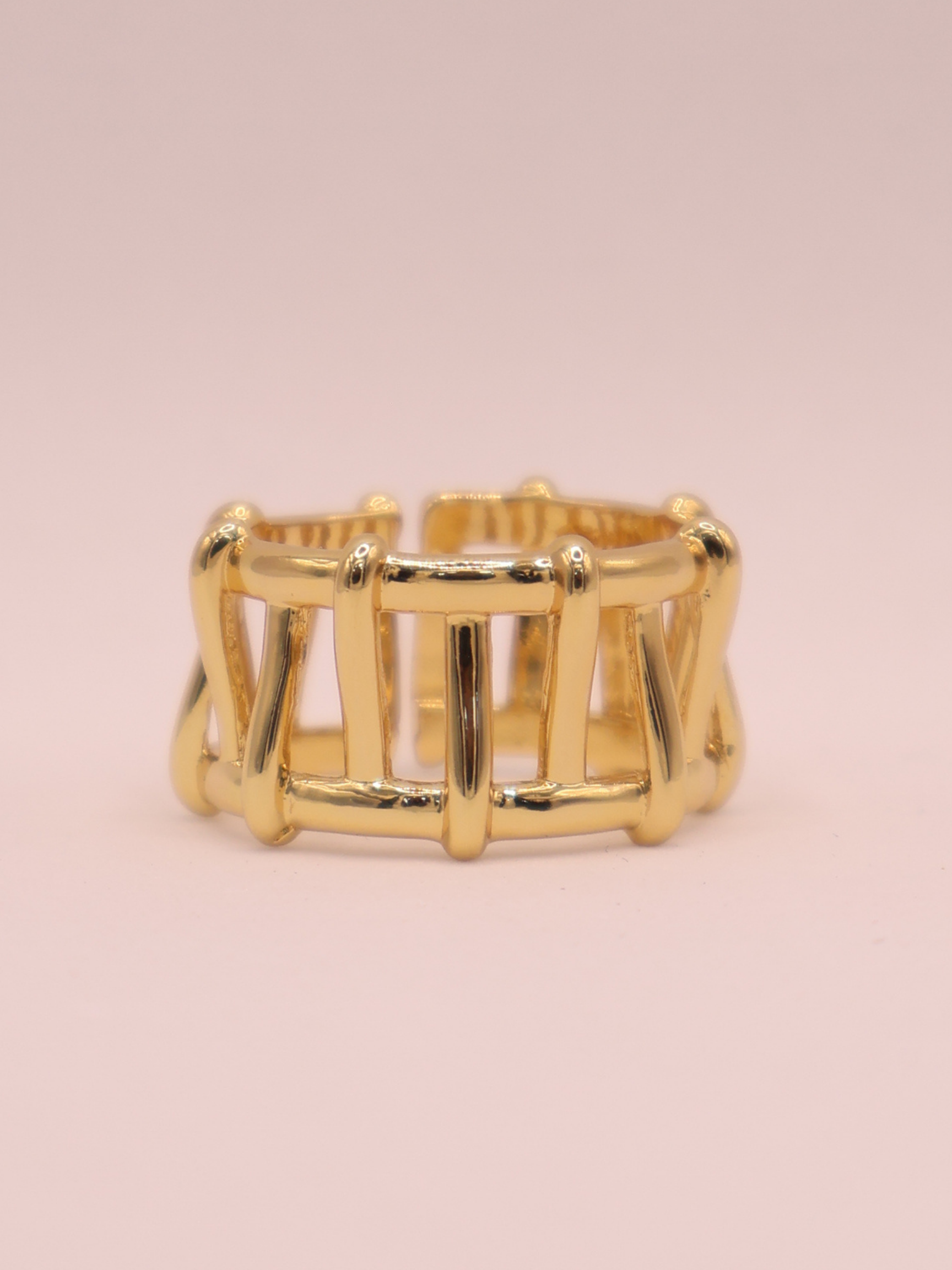 Anillo Elara