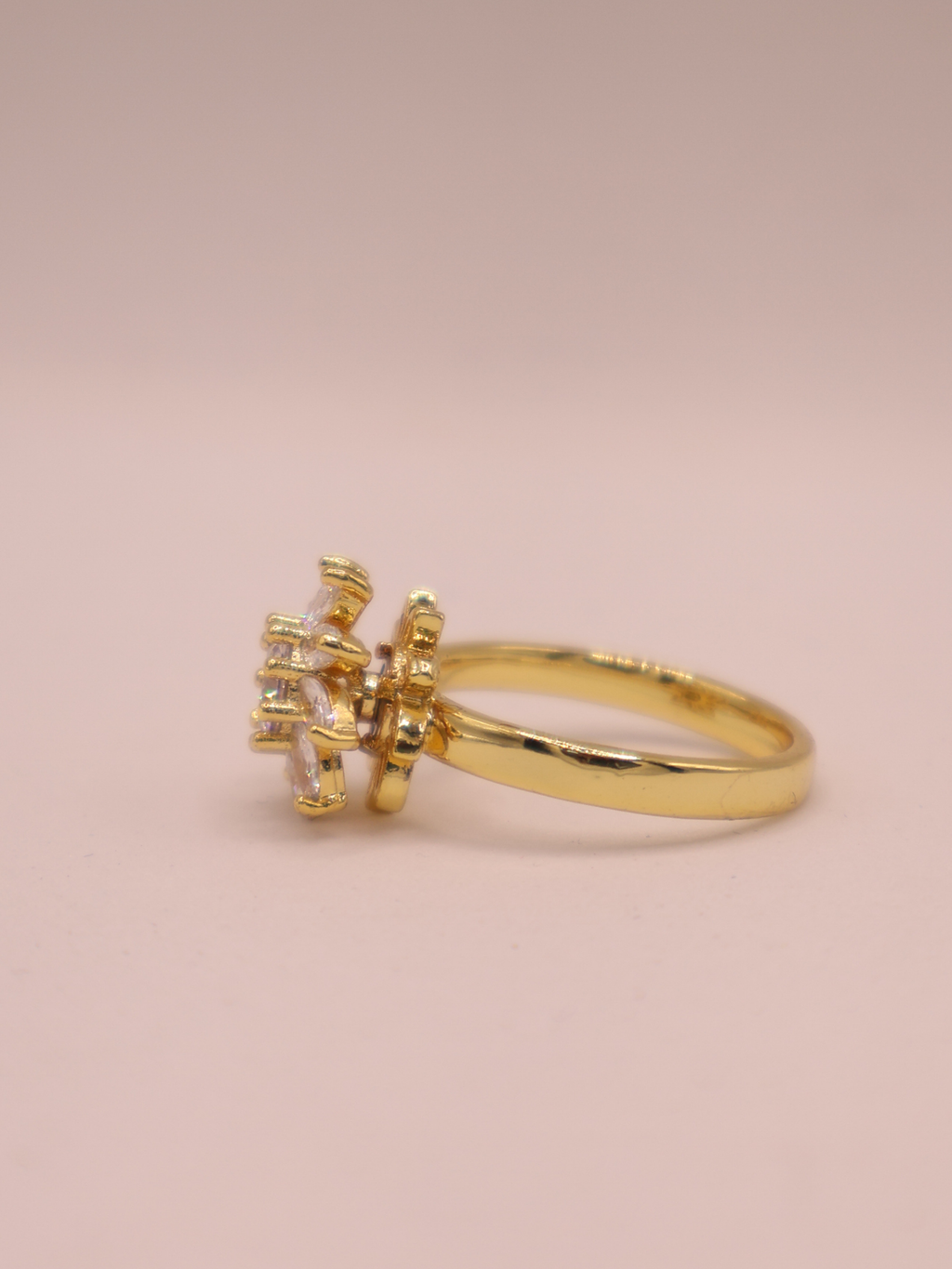 Anillo ISCHIA