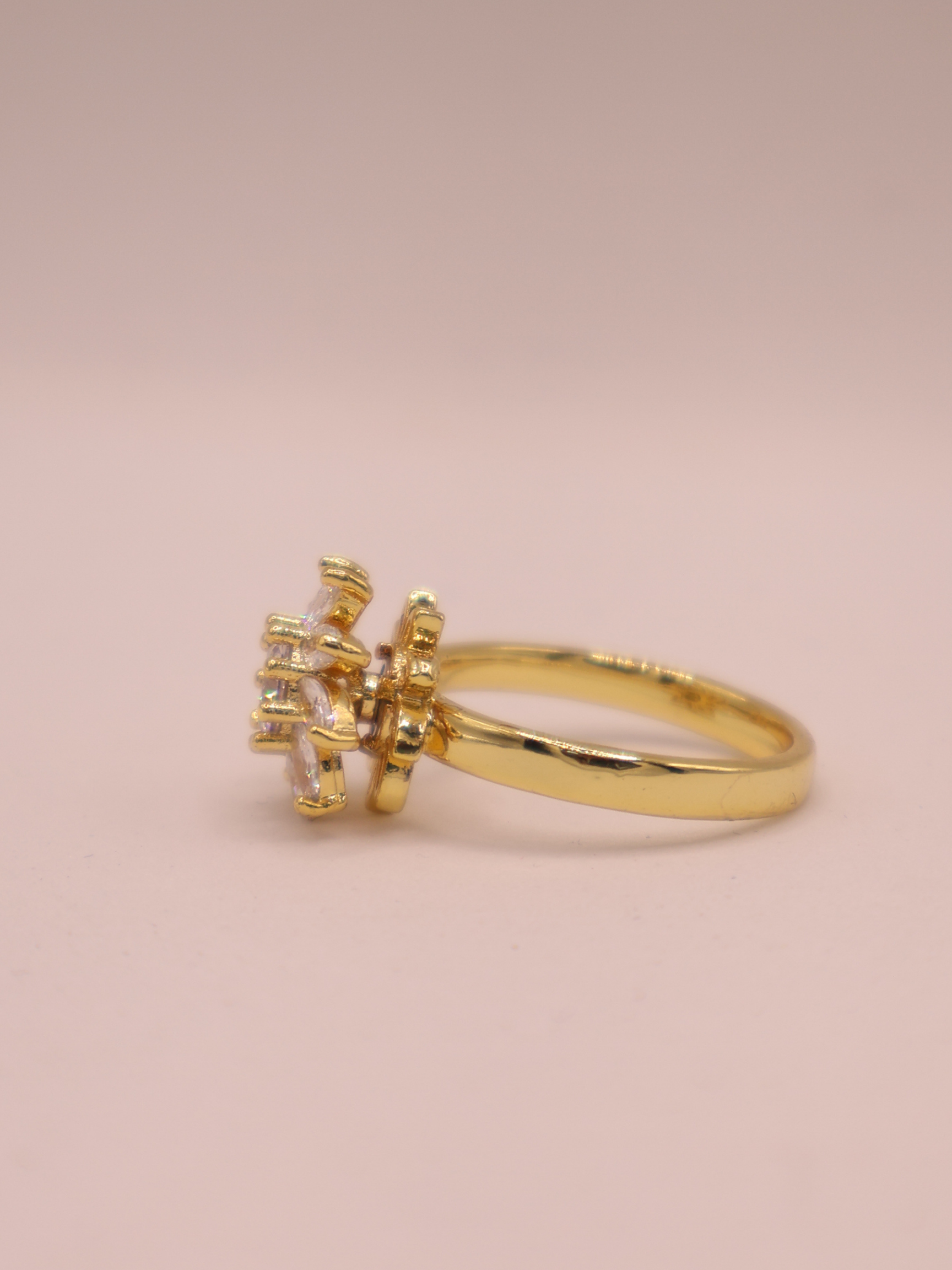 Anillo ISCHIA