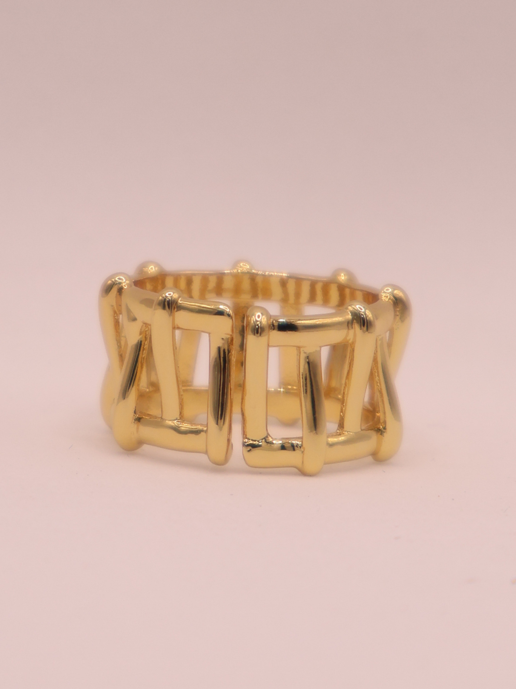 Anillo Elara
