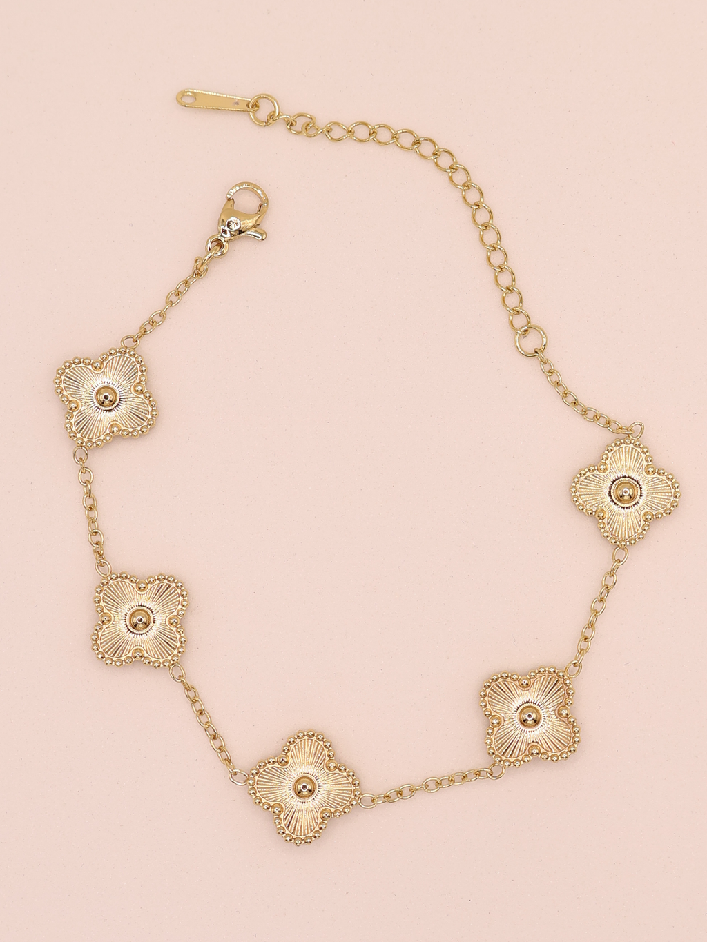 Pulsera de trebol dorada gde