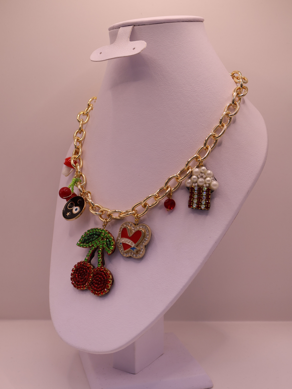 COLLAR ÚNICO COMO