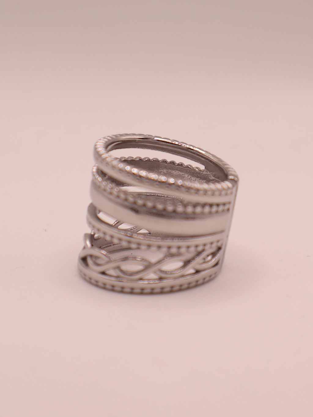 Anillo NICOSIA