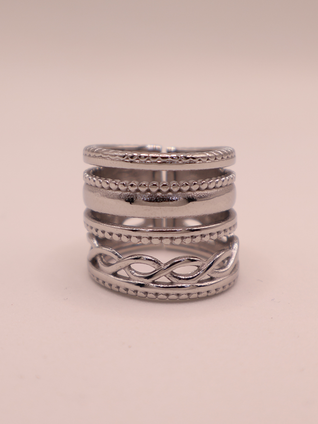 Anillo NICOSIA
