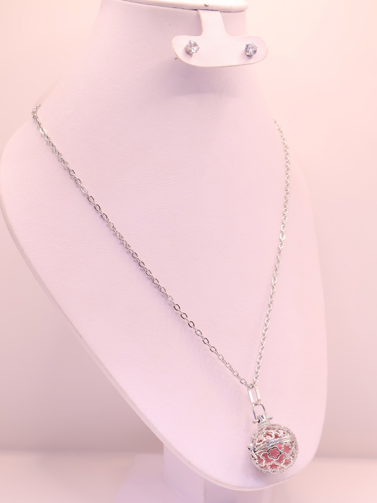 COLLAR LLAMADOR DE ÁNGEL 127
