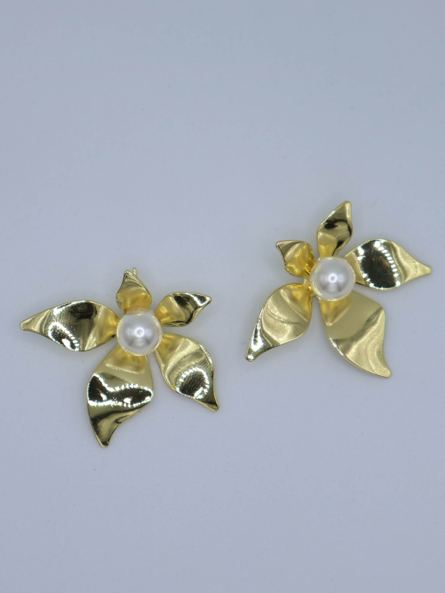 Aretes DUBAI