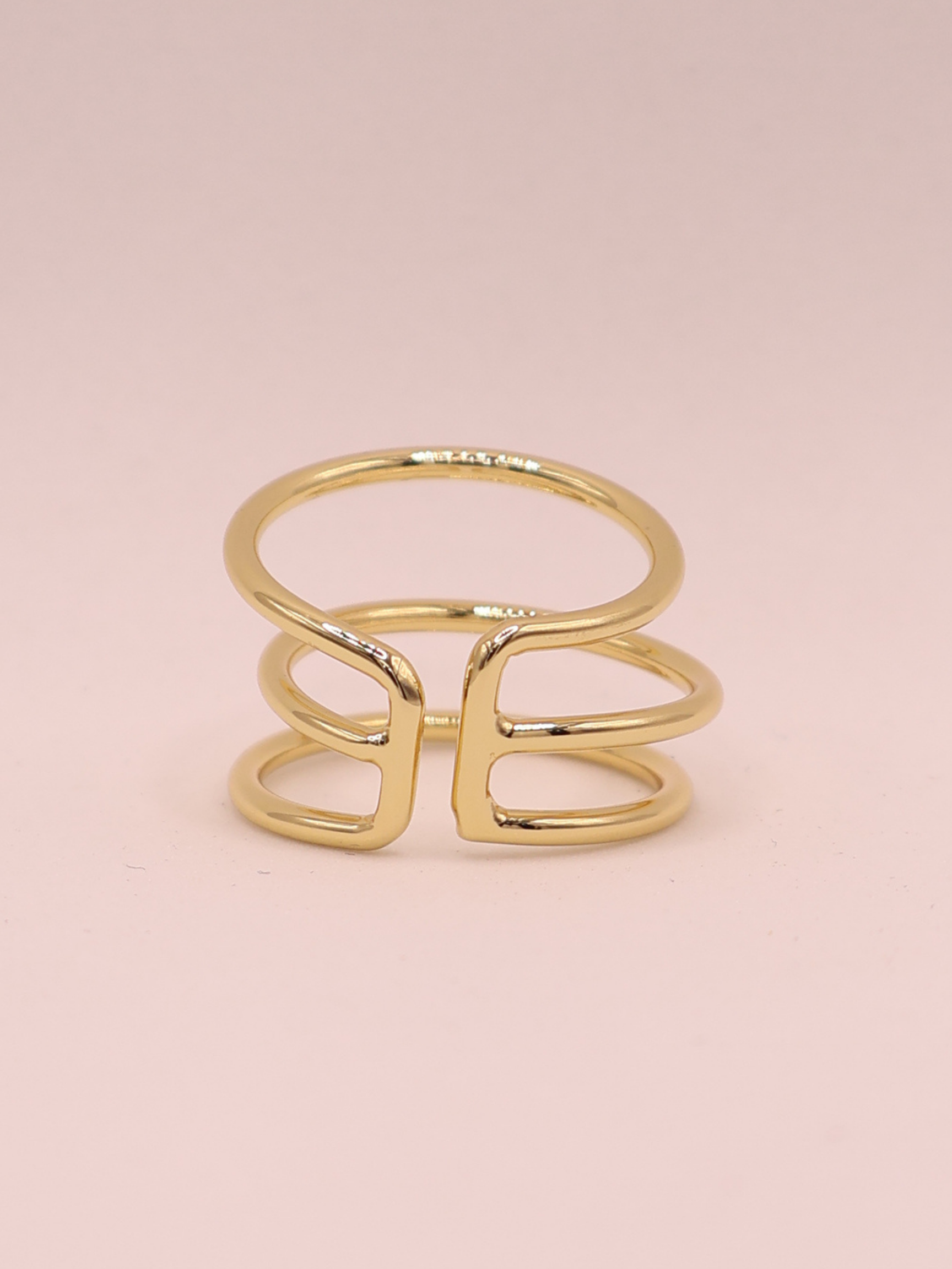 Anillo Azra
