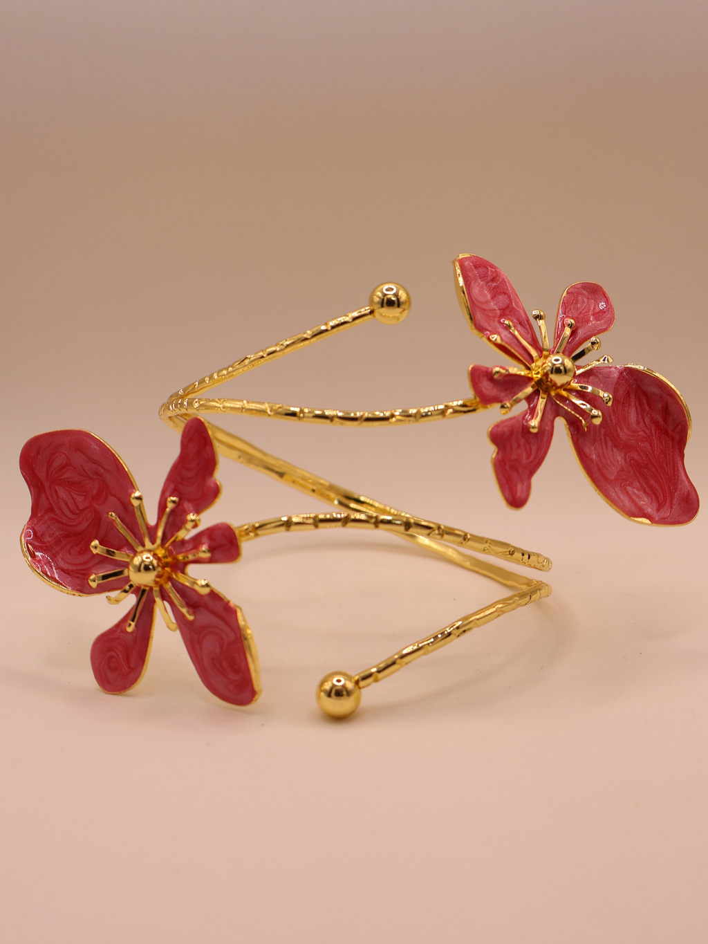 Brazalete Brazo Flor Roja
