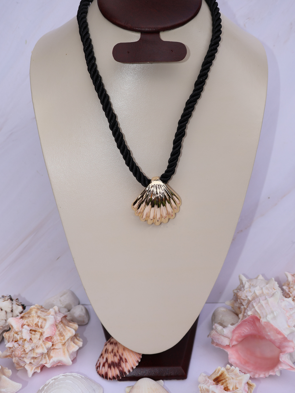 Collar Revy