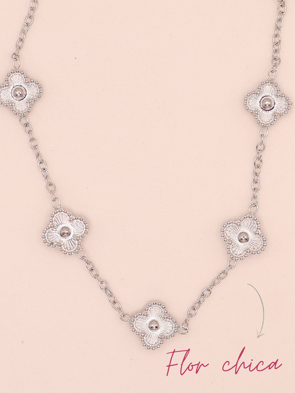 Pulsera de trebol plateda chica