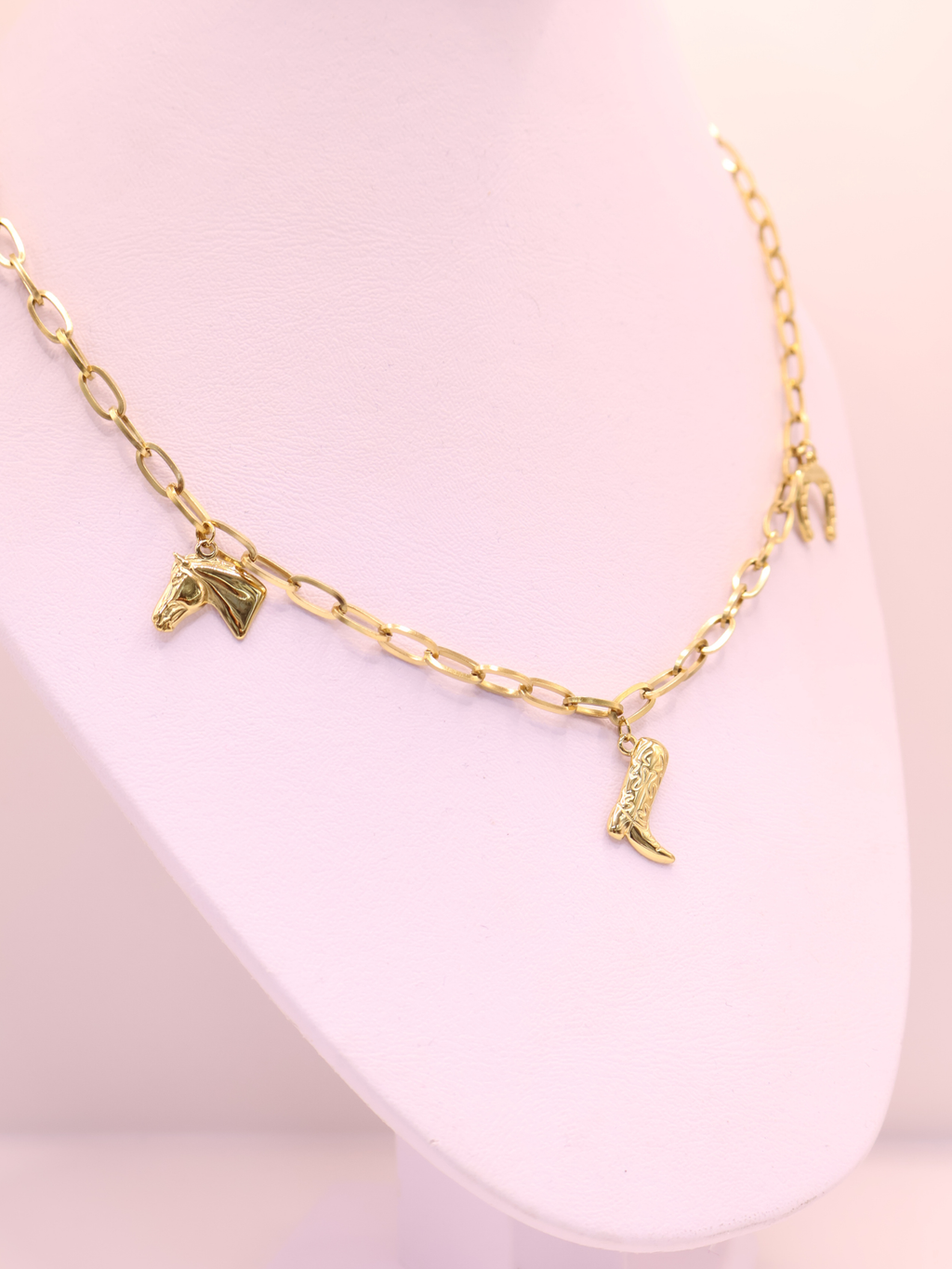 COLLAR 11