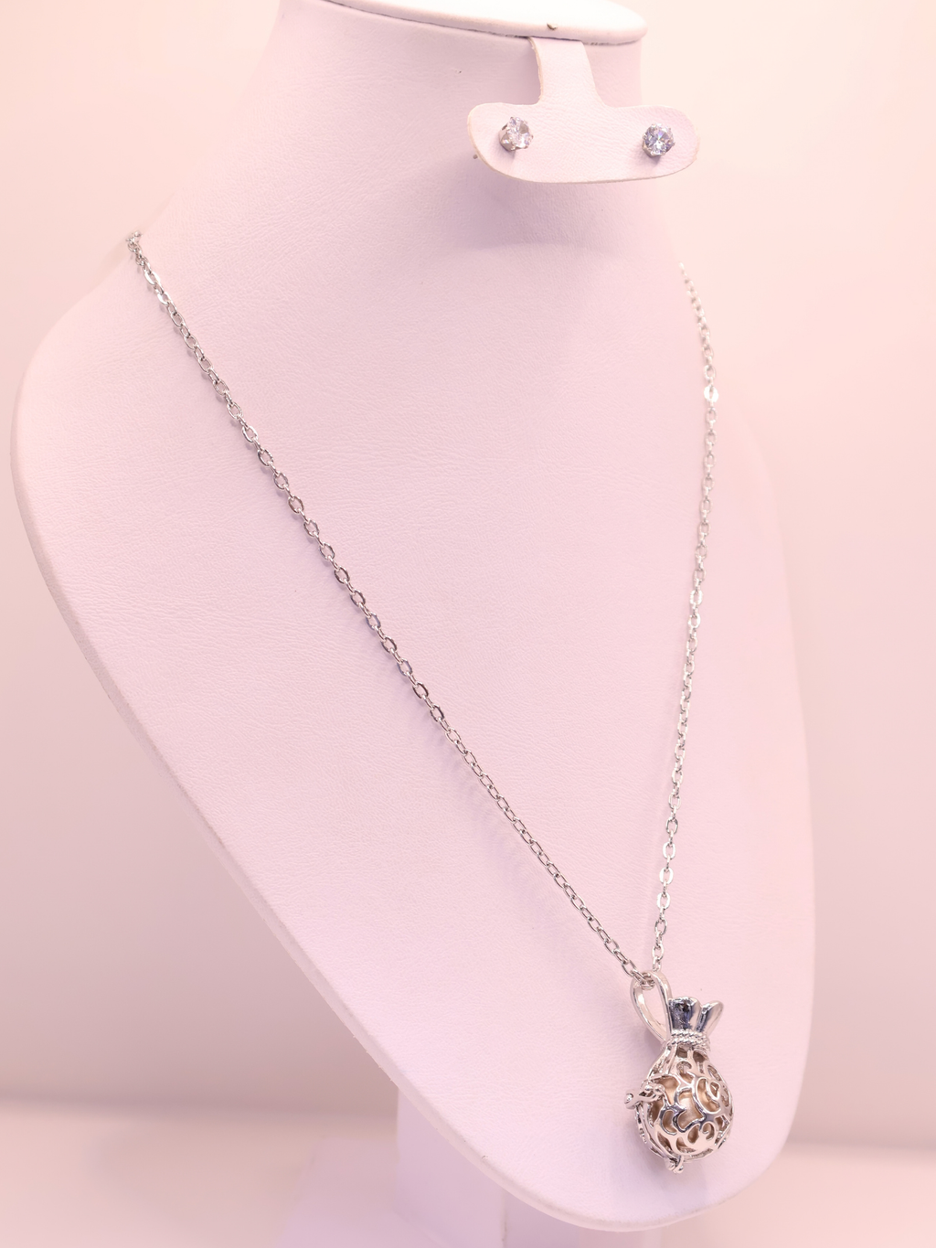 COLLAR LLAMADOR DE ÁNGEL 132