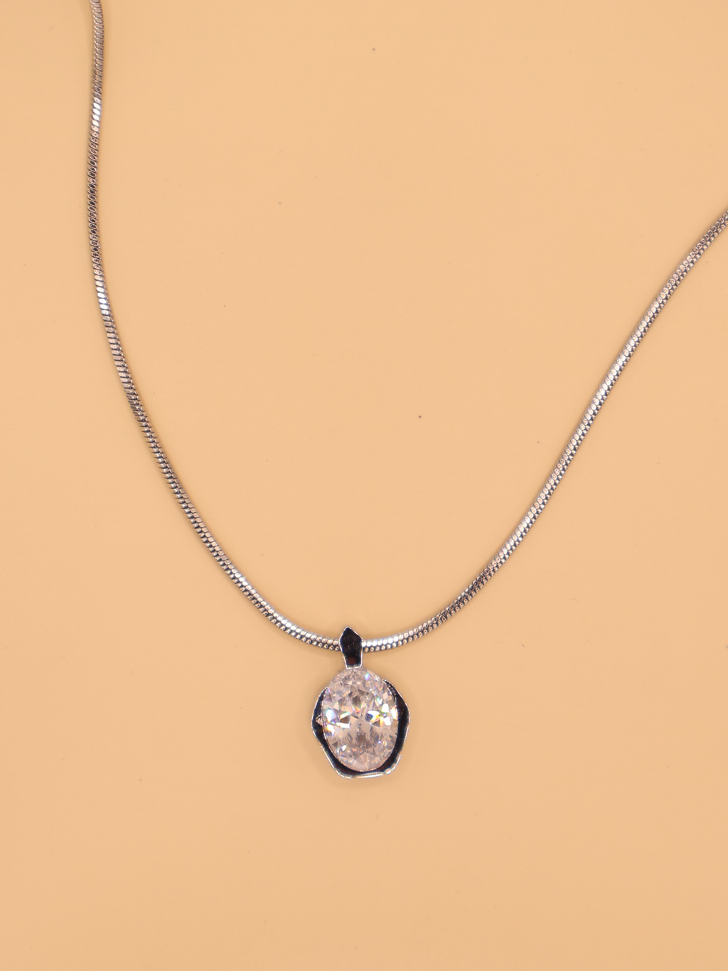 Collar TIVOLI