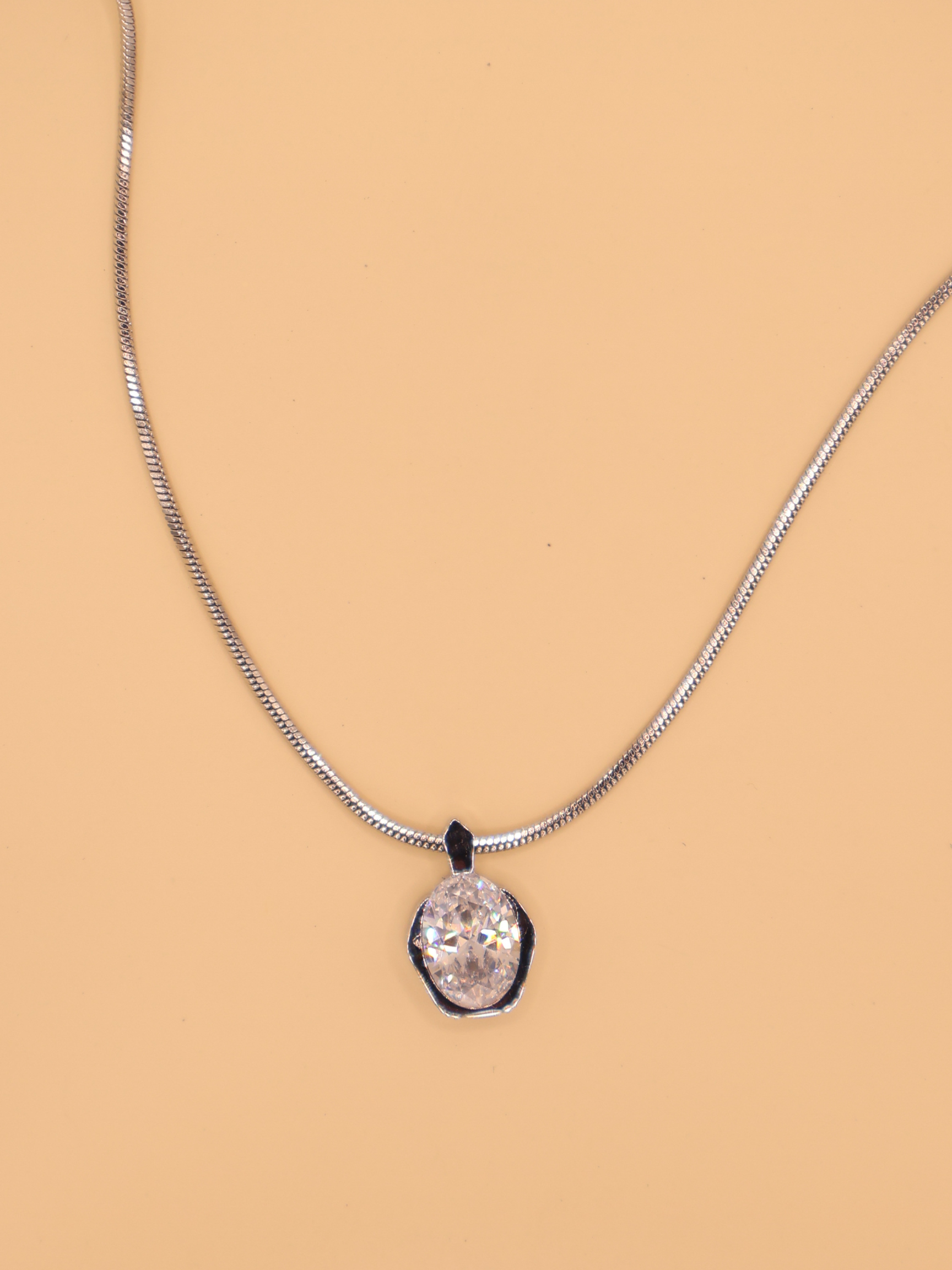 Collar TIVOLI