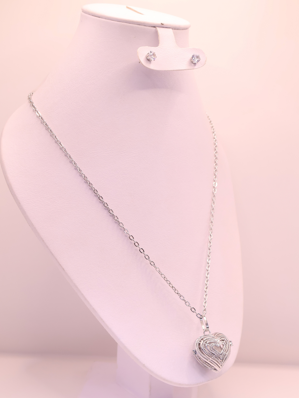 COLLAR LLAMADOR DE ÁNGEL 136
