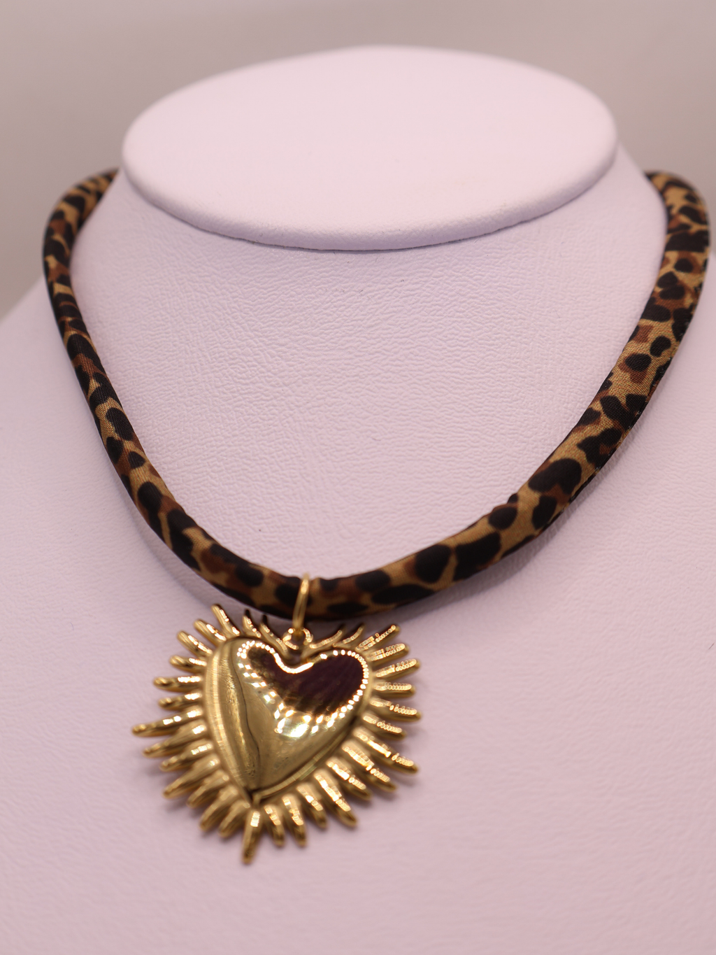 Collar AUBAGNE