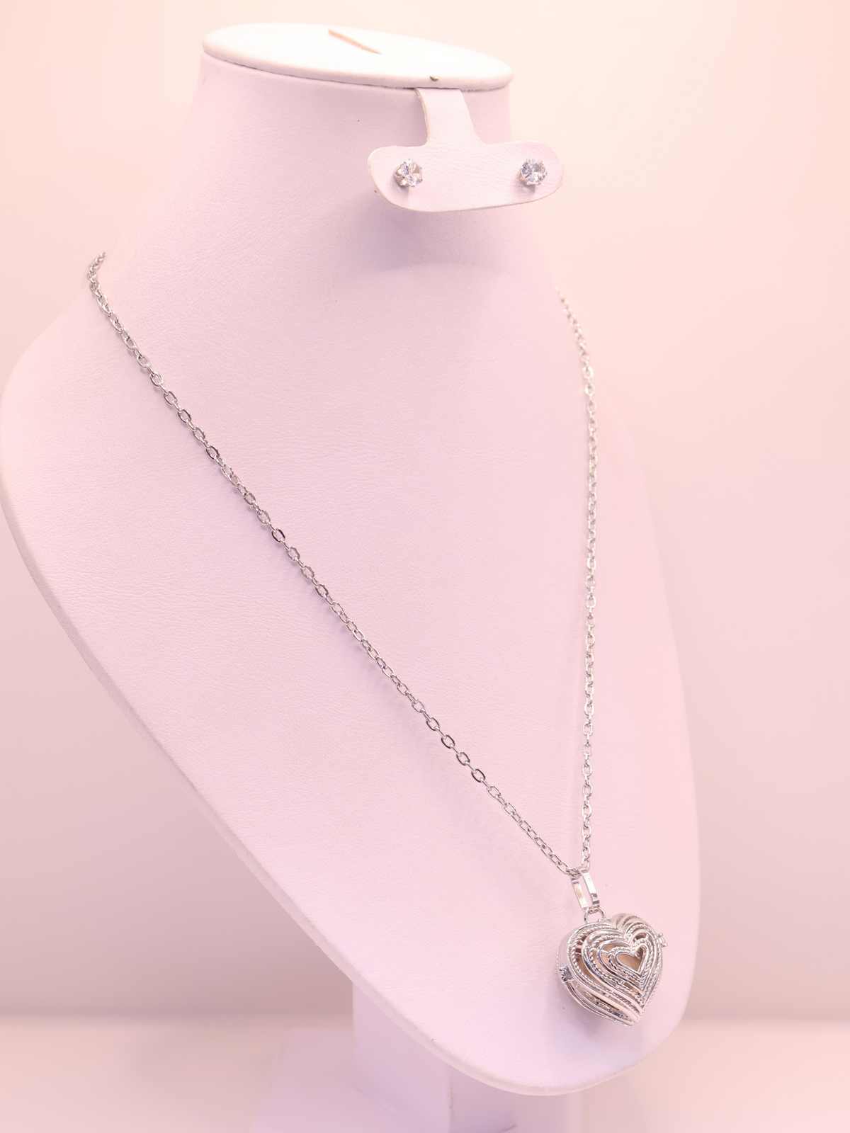COLLAR LLAMADOR DE ÁNGEL 137