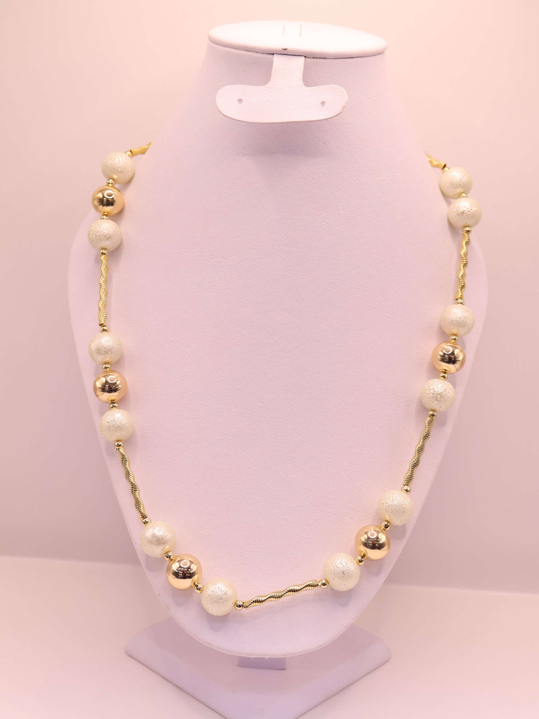 COLLAR 72