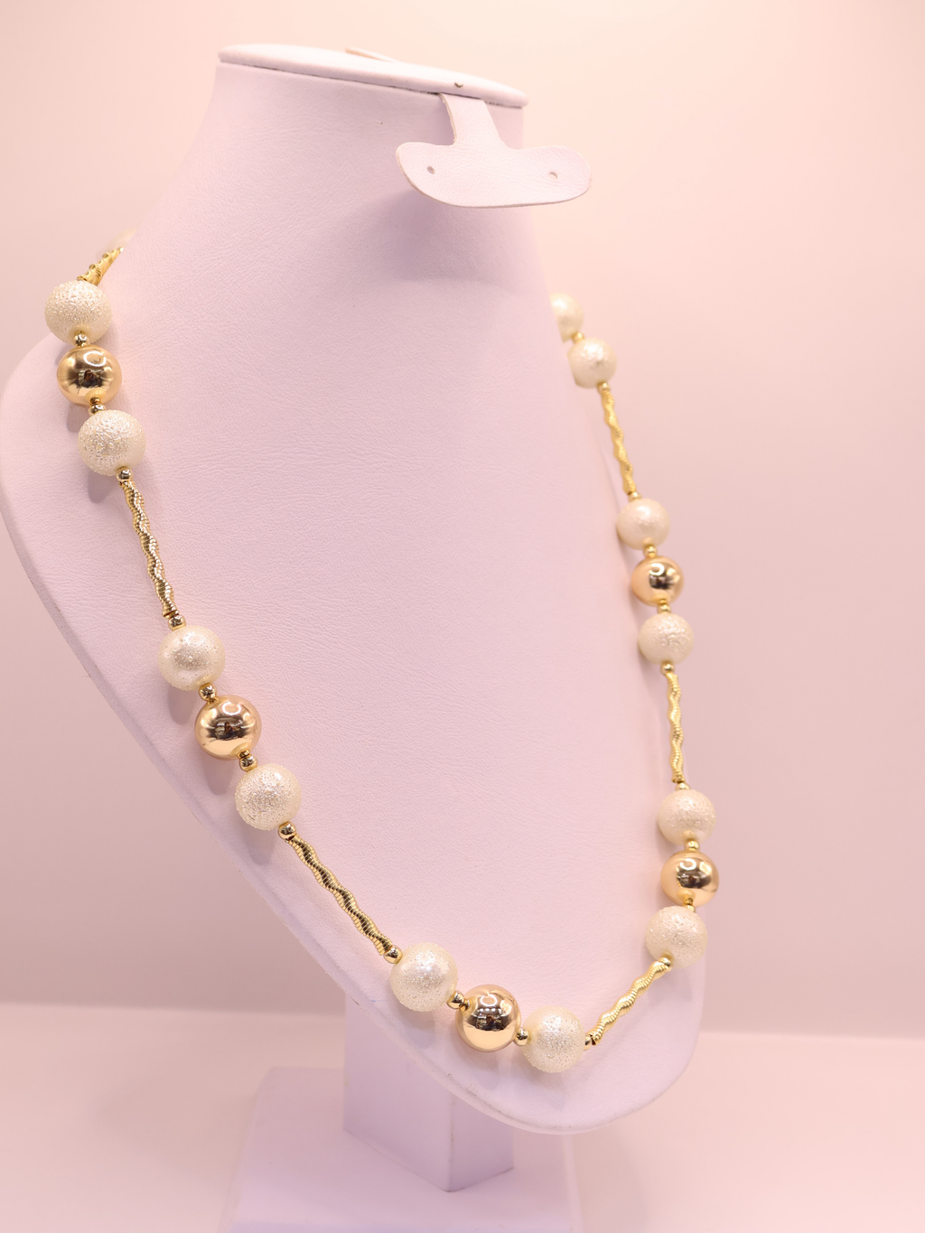 COLLAR 72