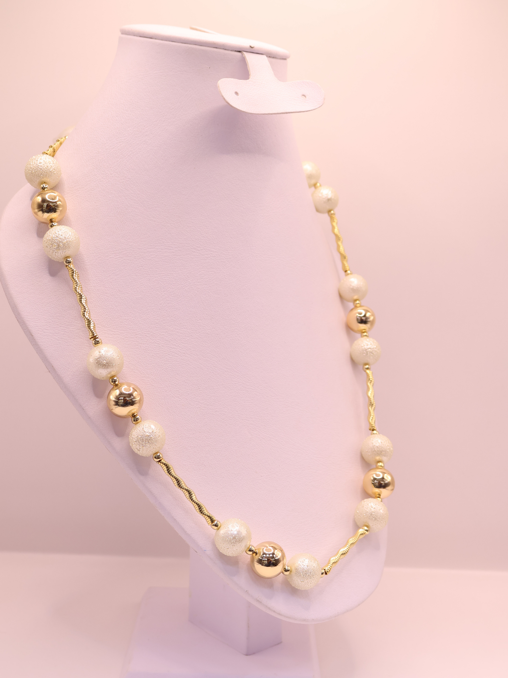 COLLAR 72