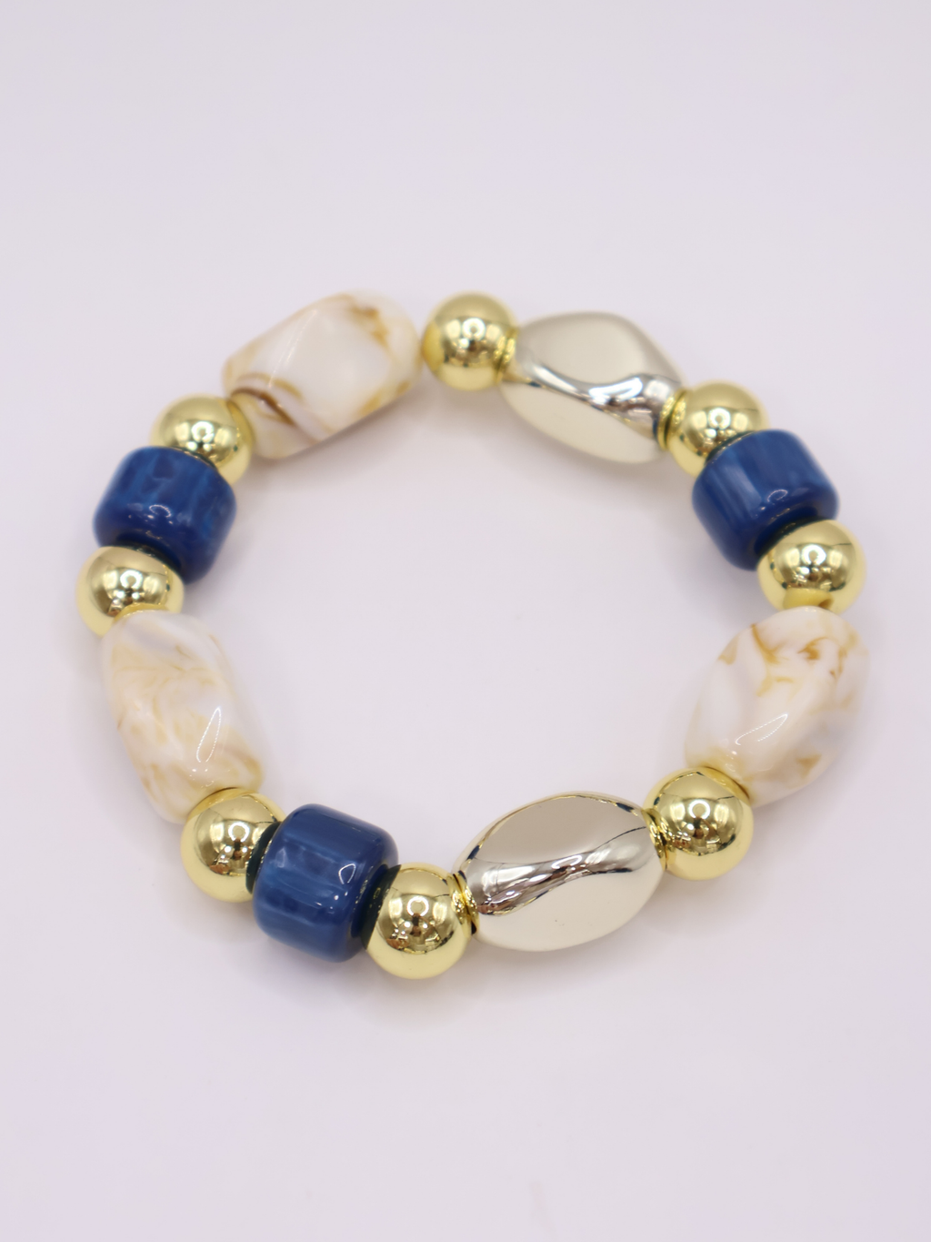 COLLAR 137