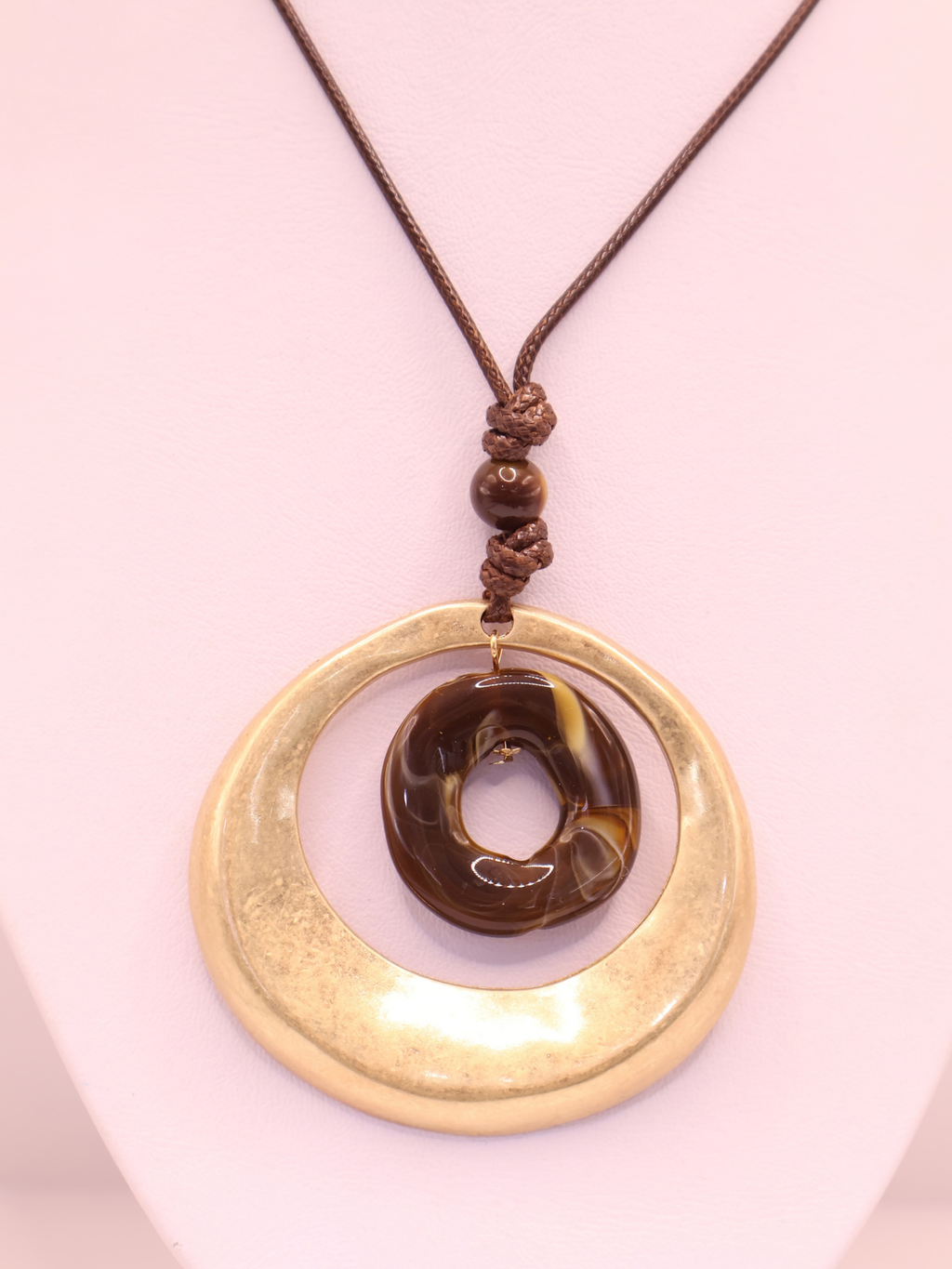 COLLAR 108