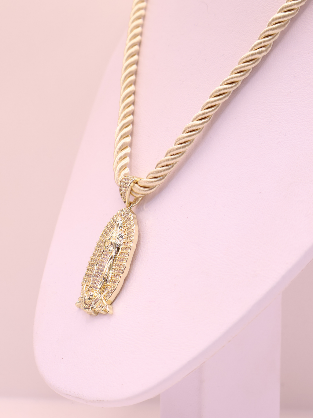 COLLAR NUBIA