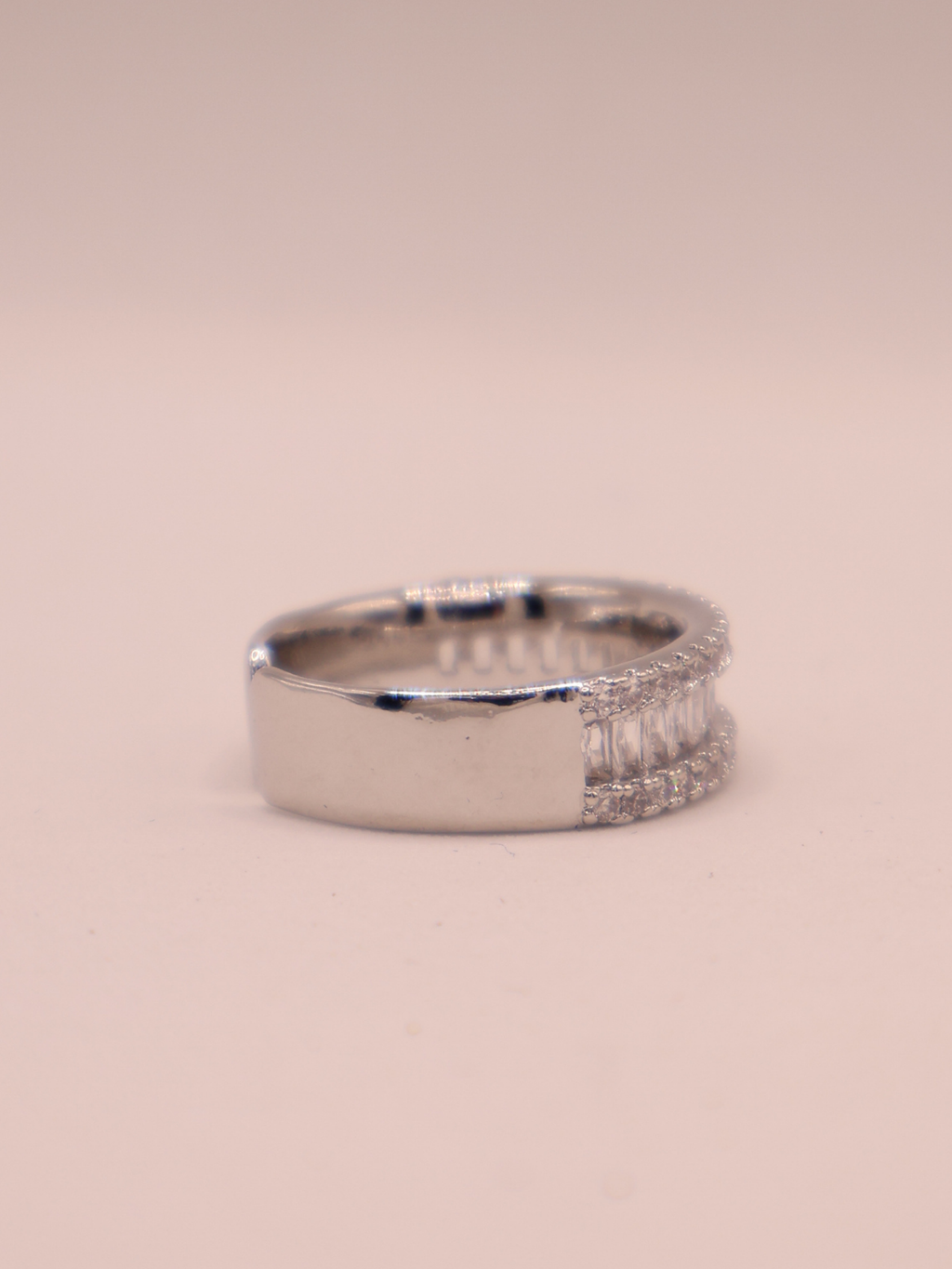 Anillo LECCE
