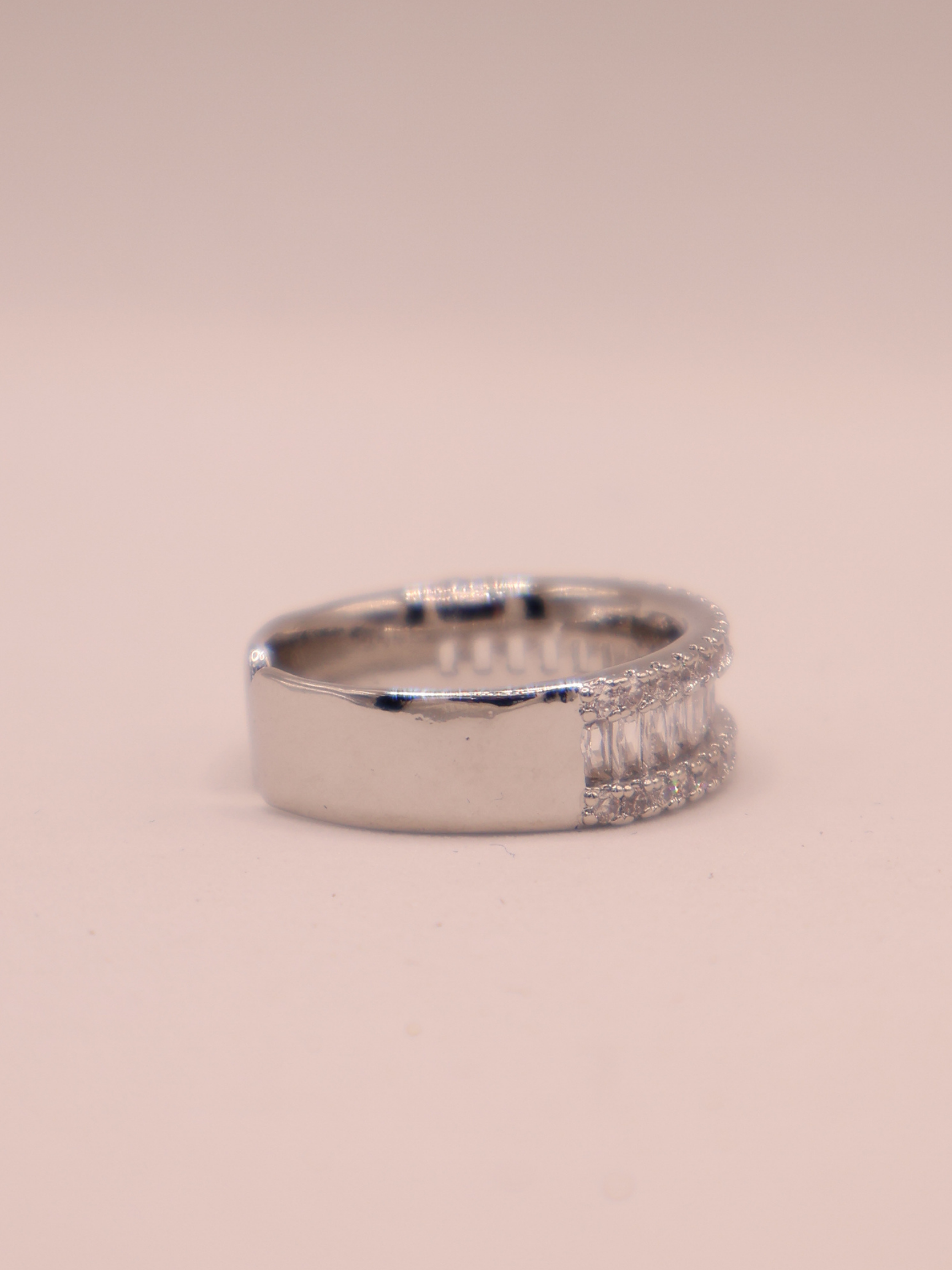 Anillo LECCE