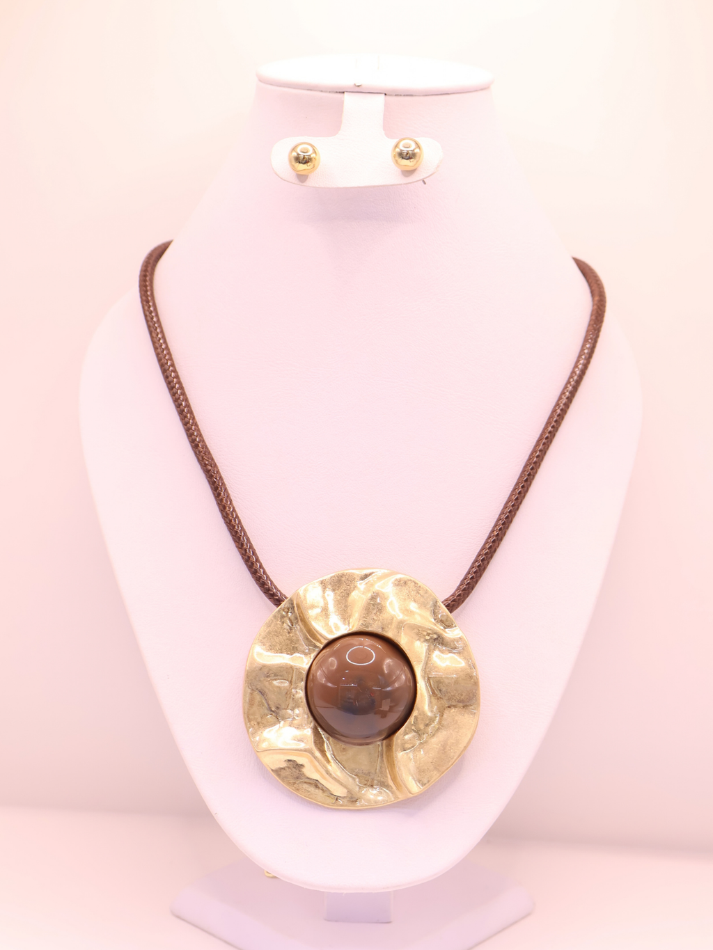 COLLAR 109