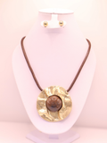 COLLAR 109