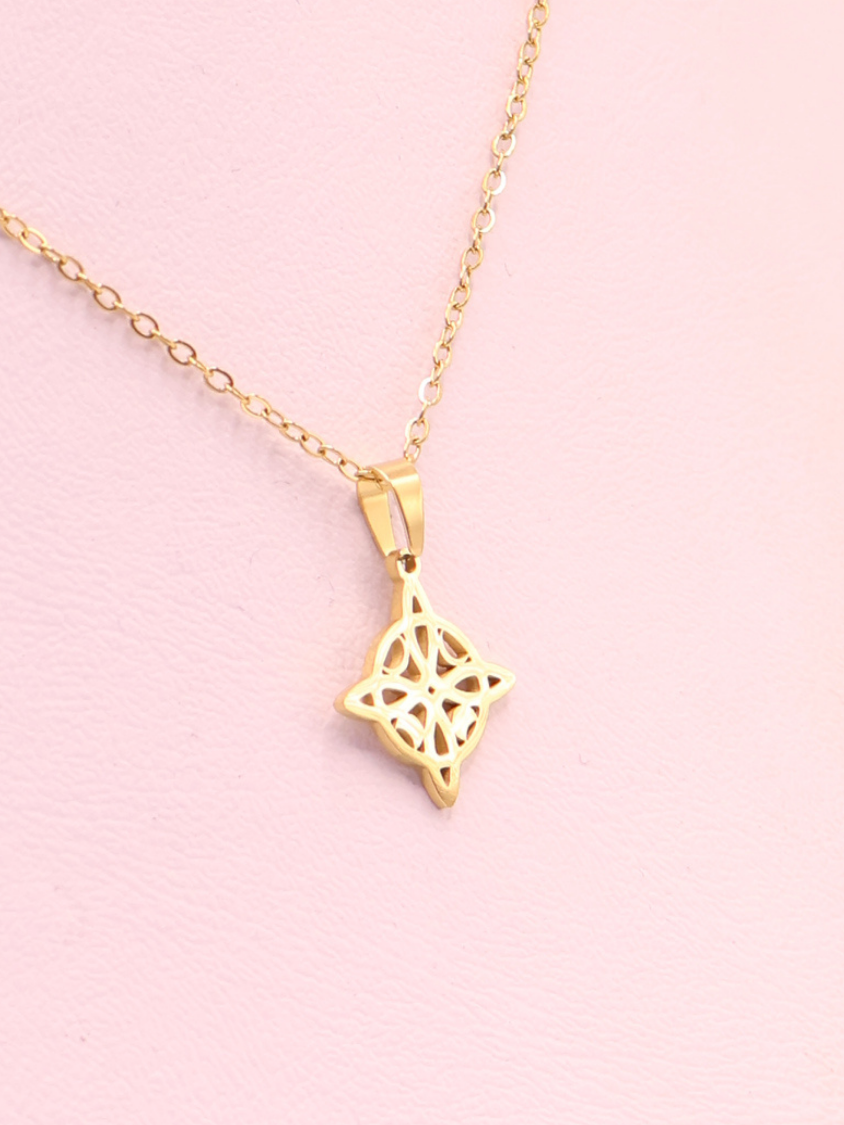 COLLAR CIRENA