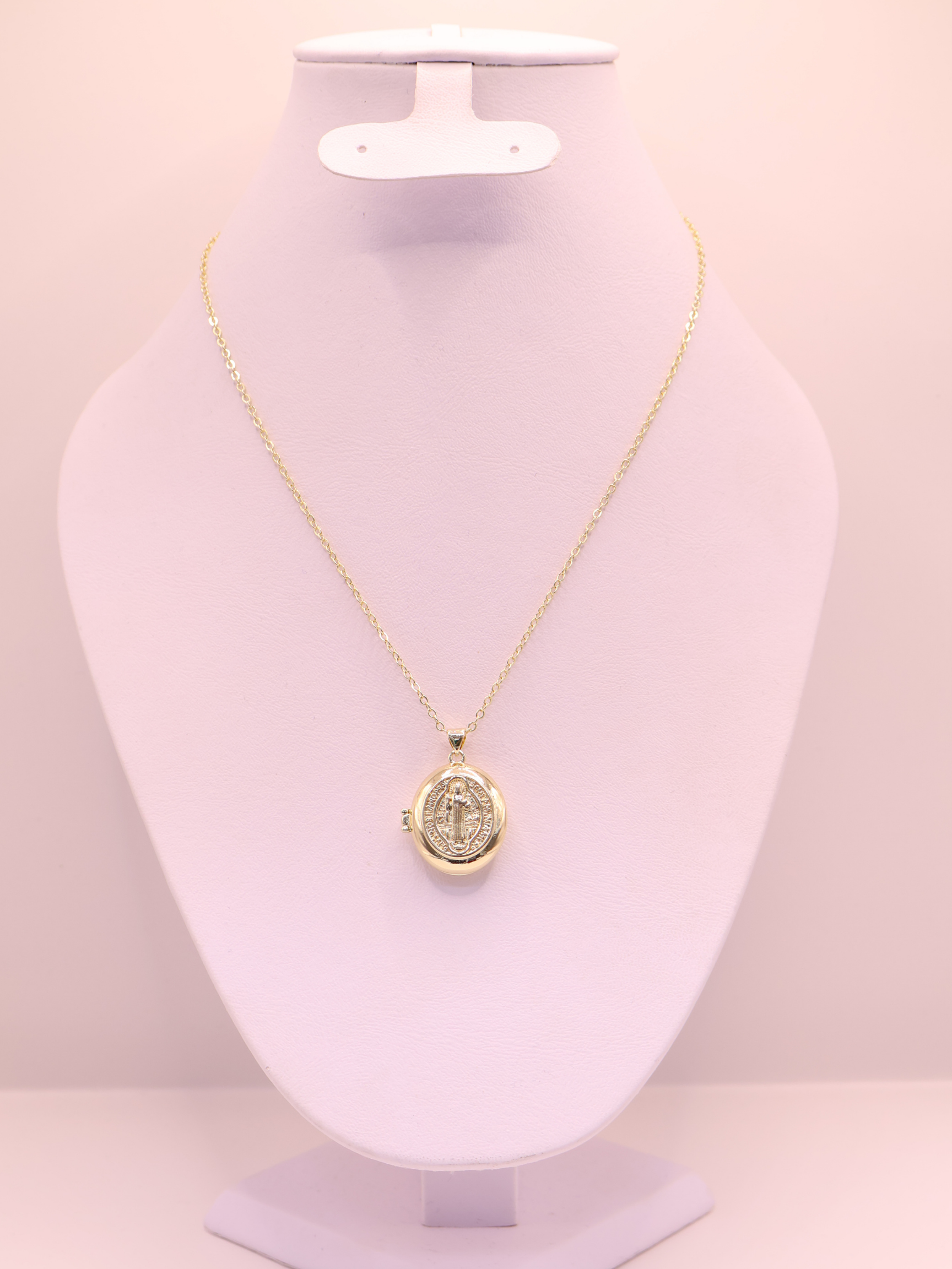 COLLAR RELICARIO ADELA