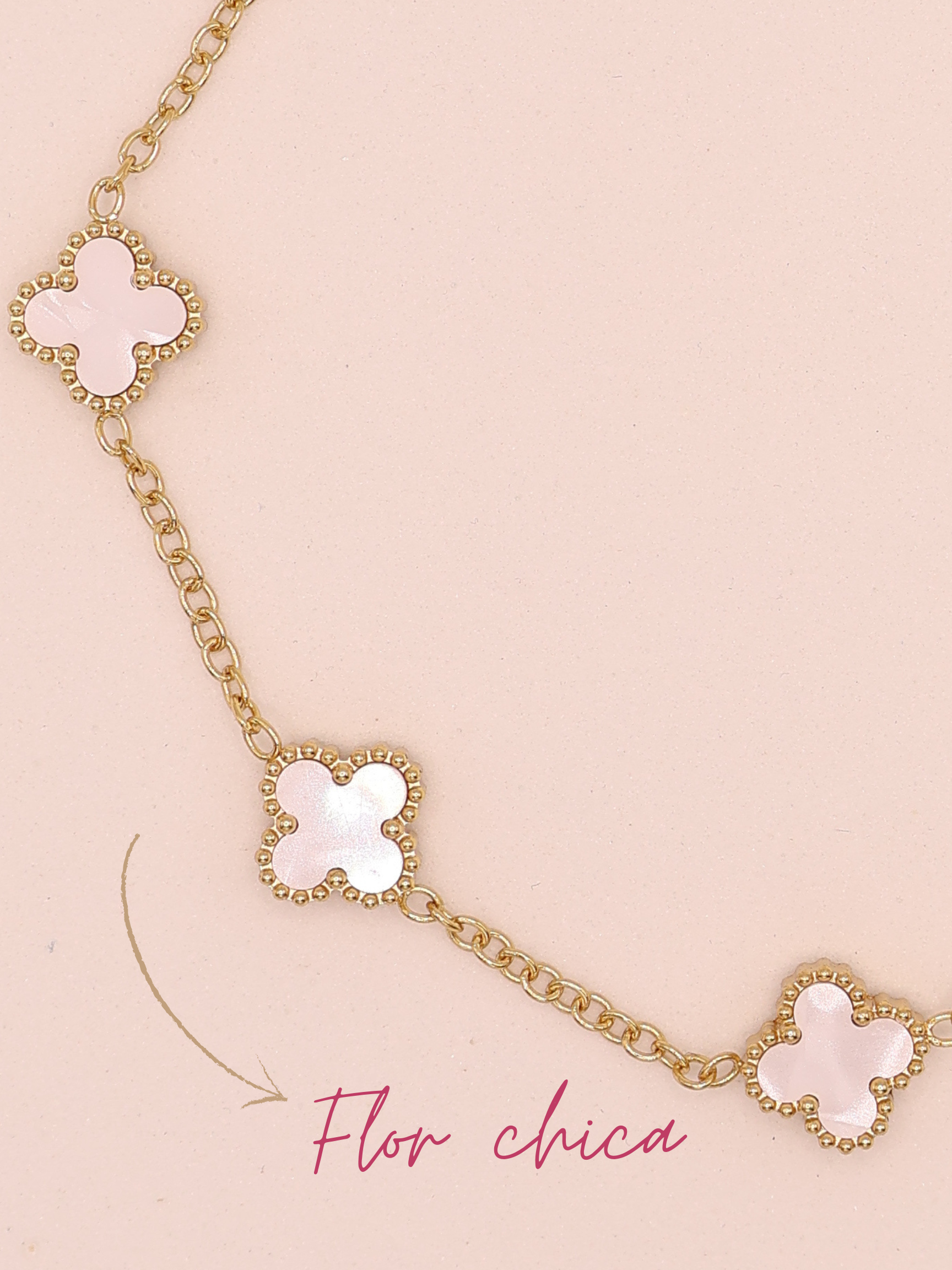 Pulsera de trebol blanca chica