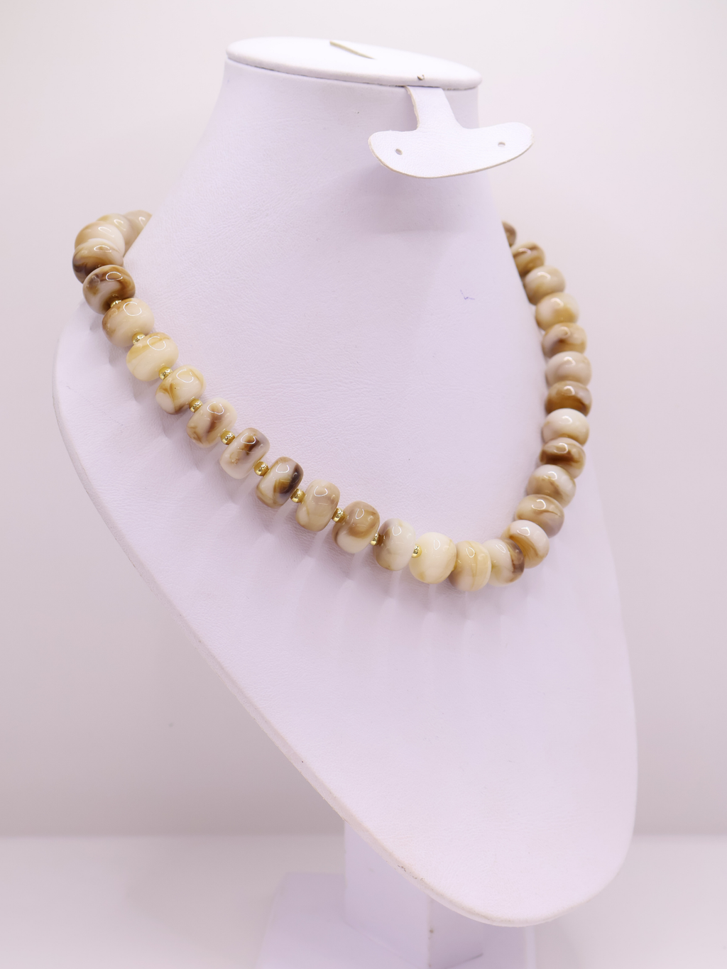 COLLAR 127