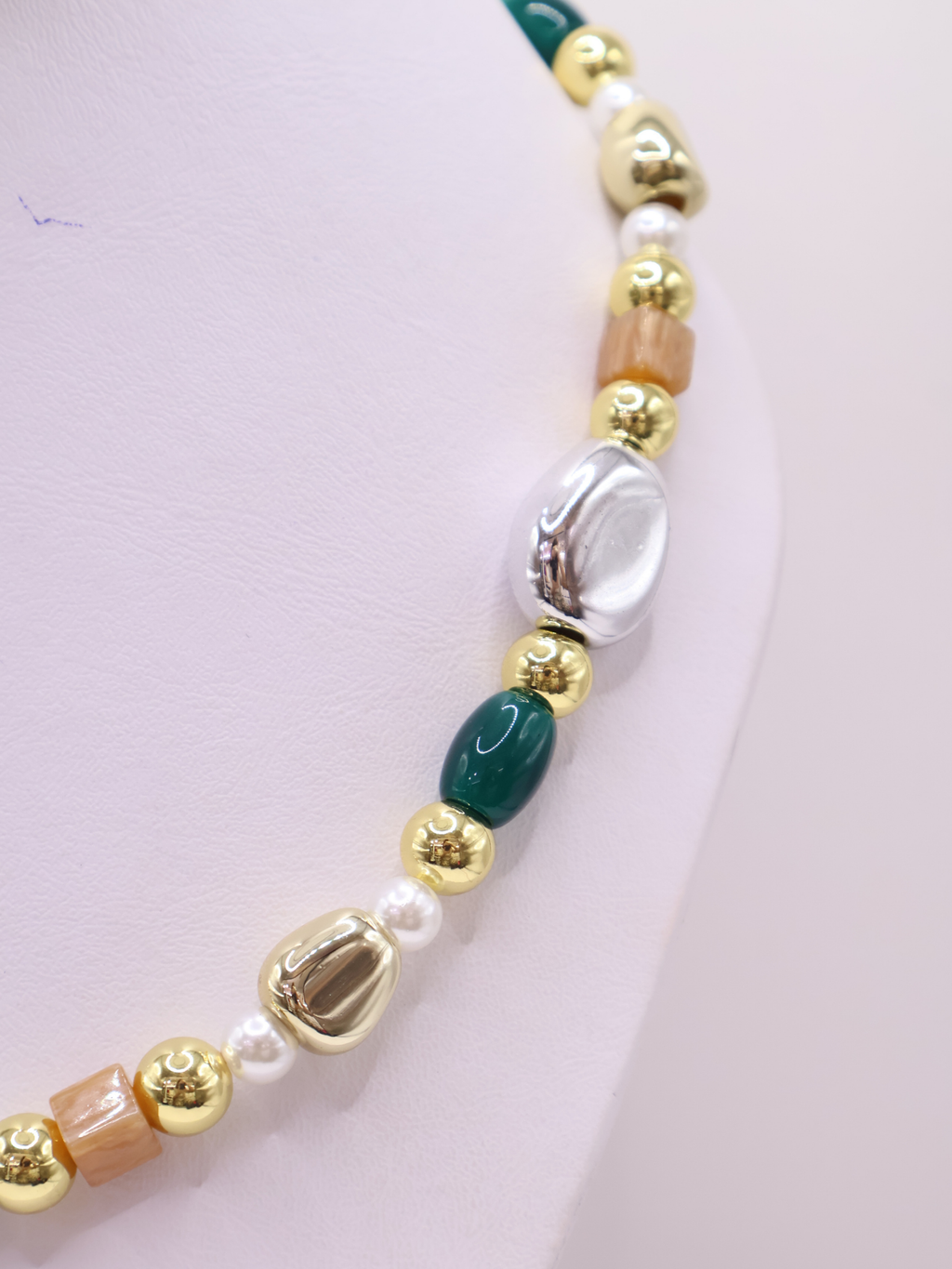 COLLAR 139