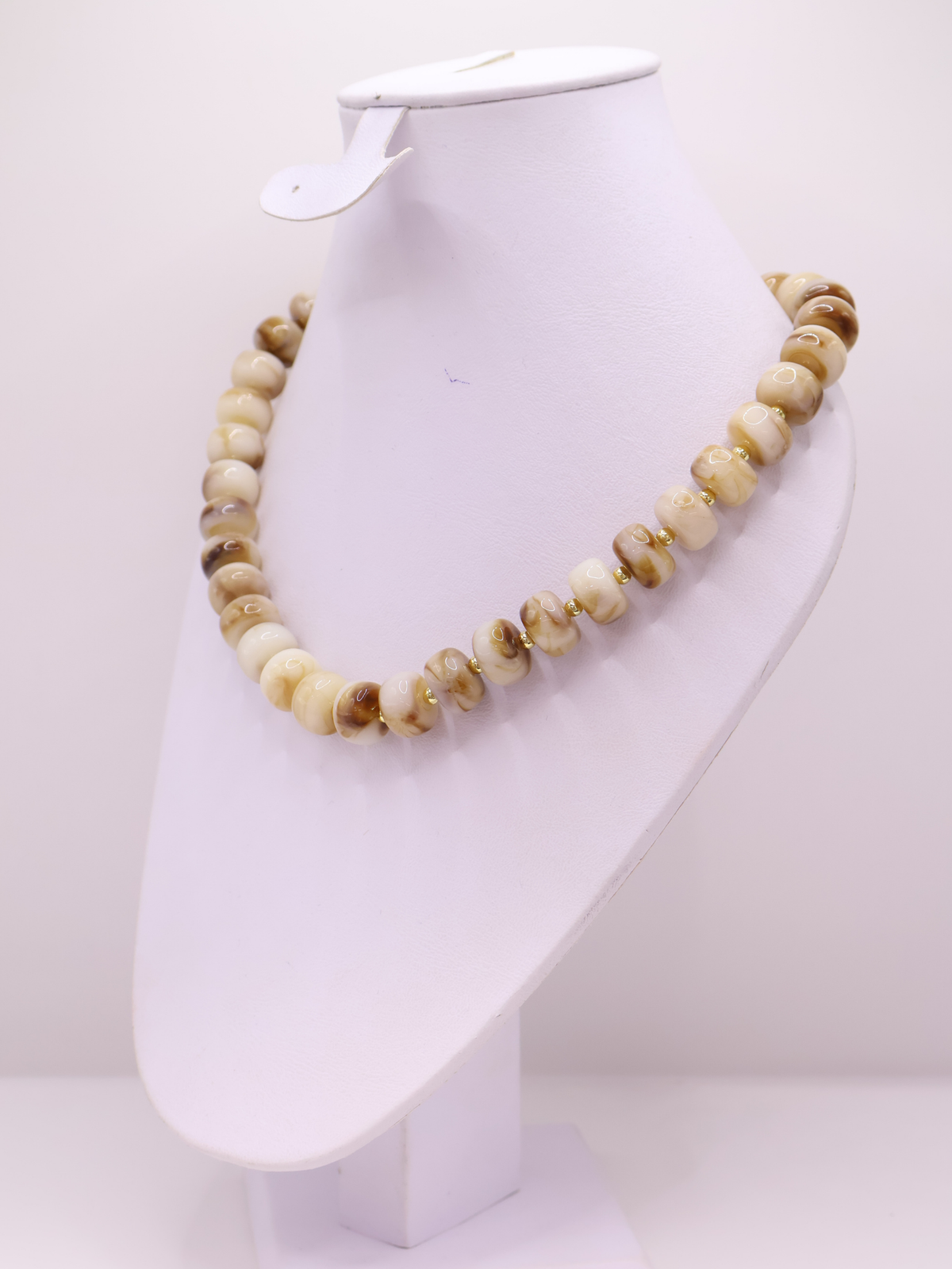 COLLAR 127