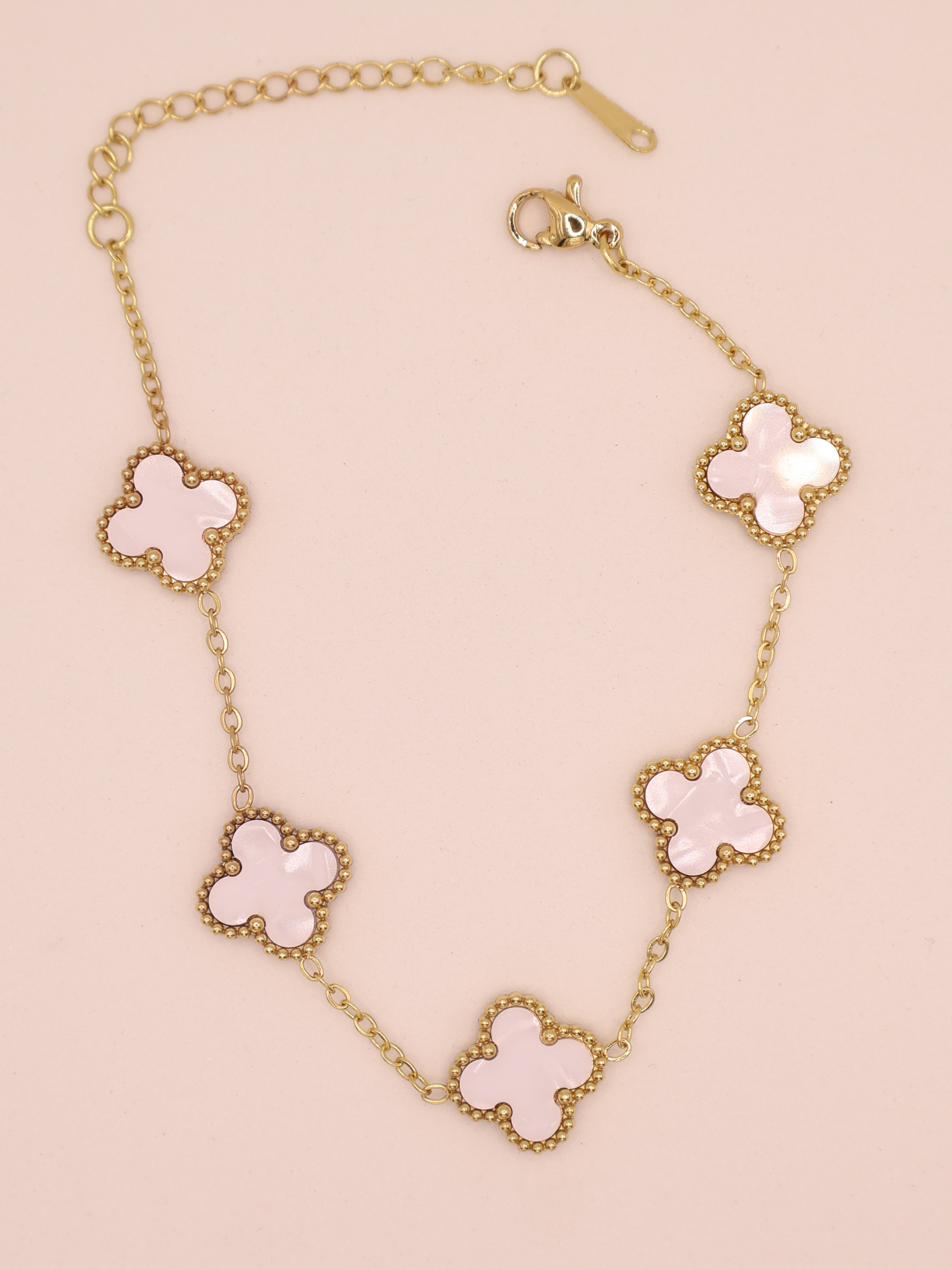 Pulsera de trebol blanca gde