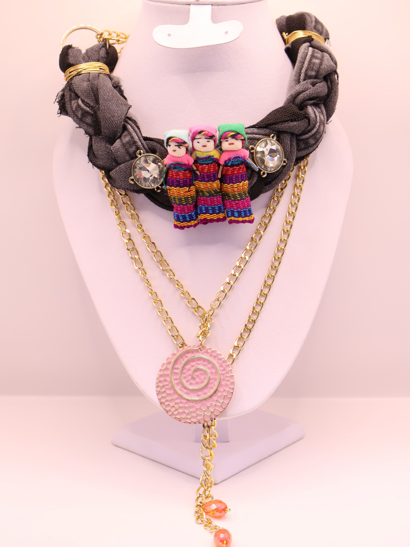 COLLAR ÚNICO 69