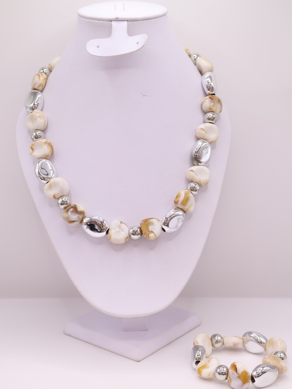 COLLAR 141