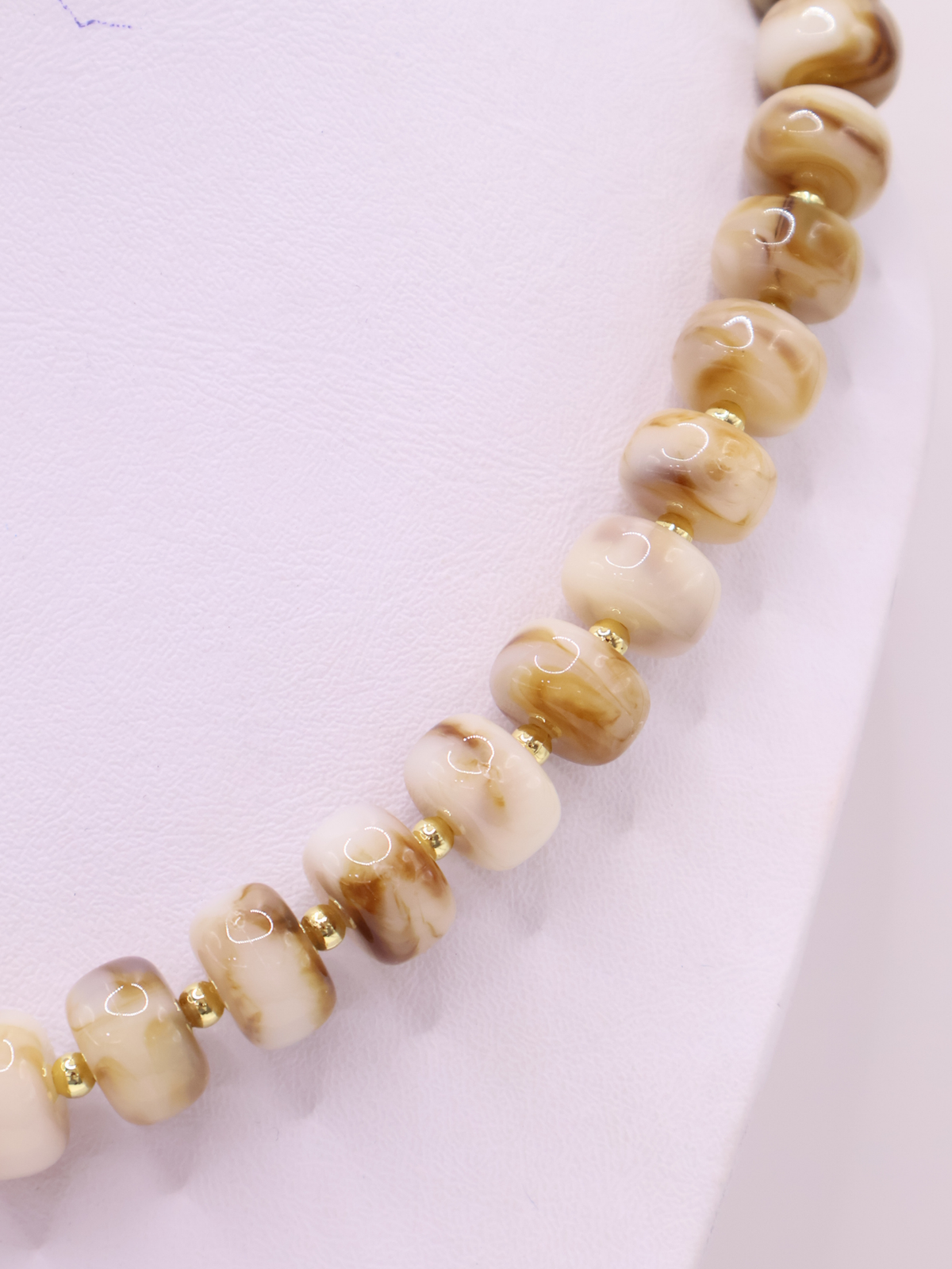 COLLAR 127