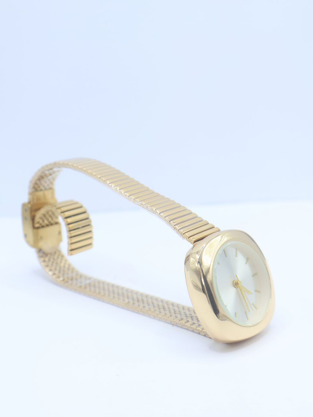 RELOJ 46