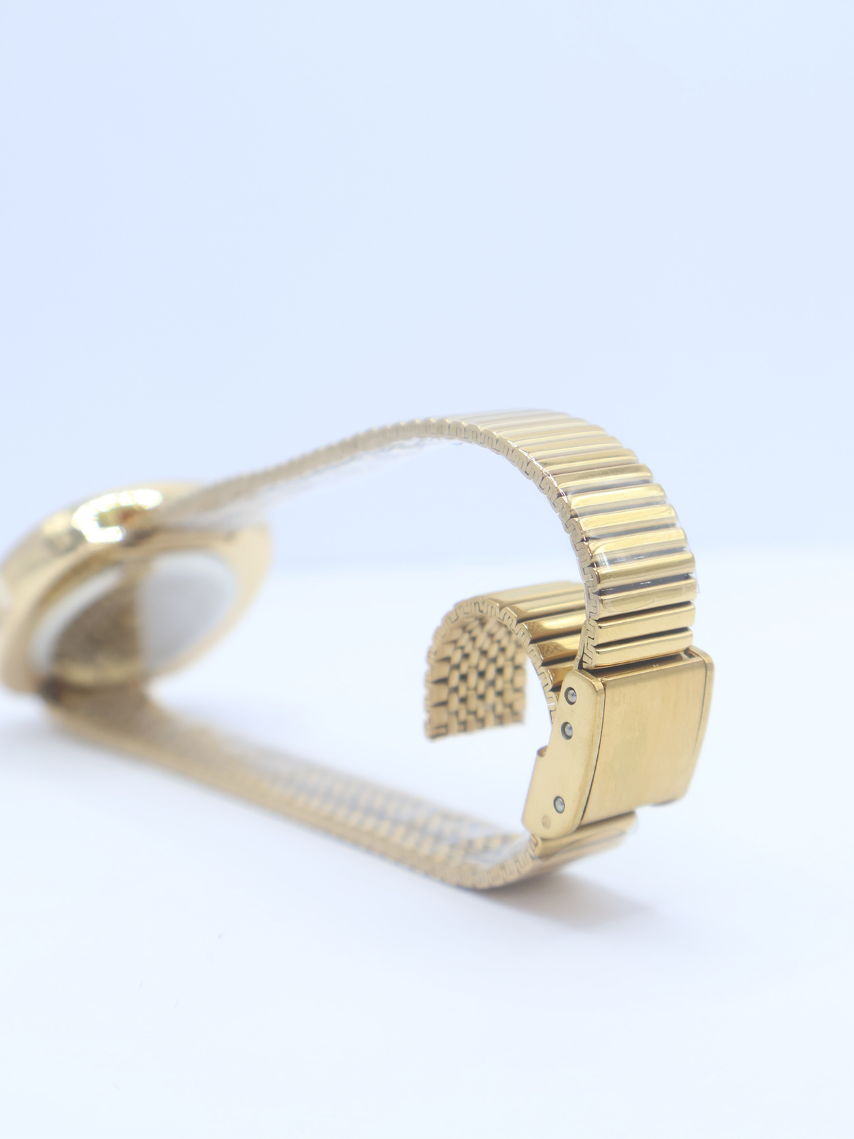 RELOJ 46