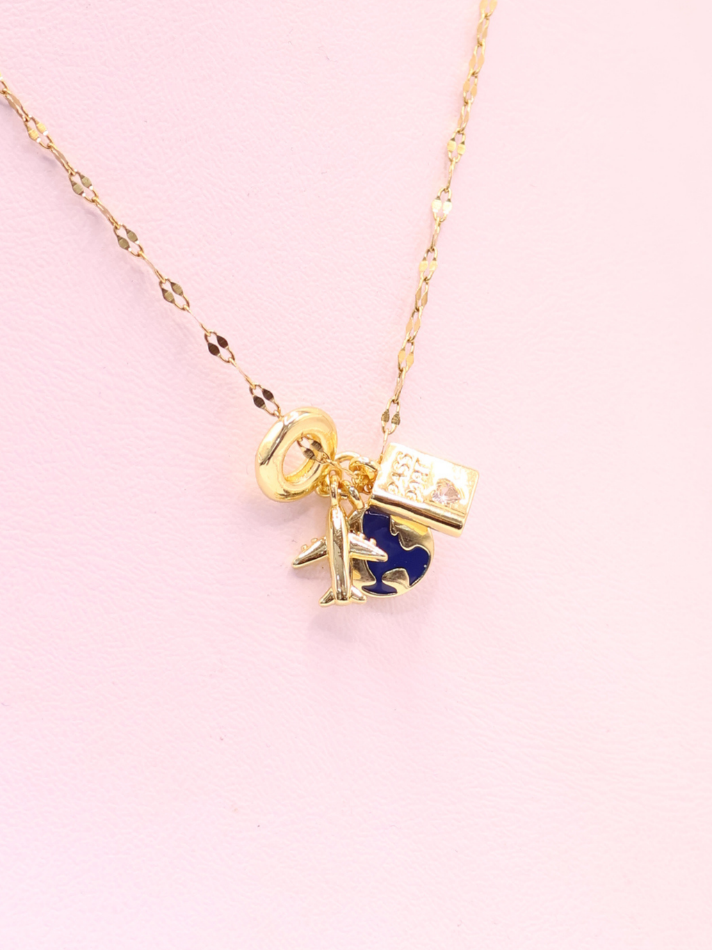 COLLAR VIRENA
