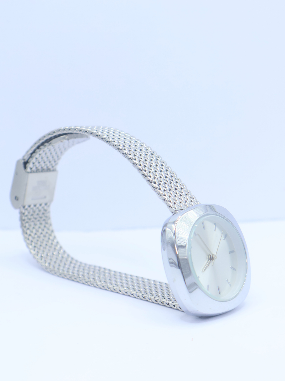 RELOJ 47